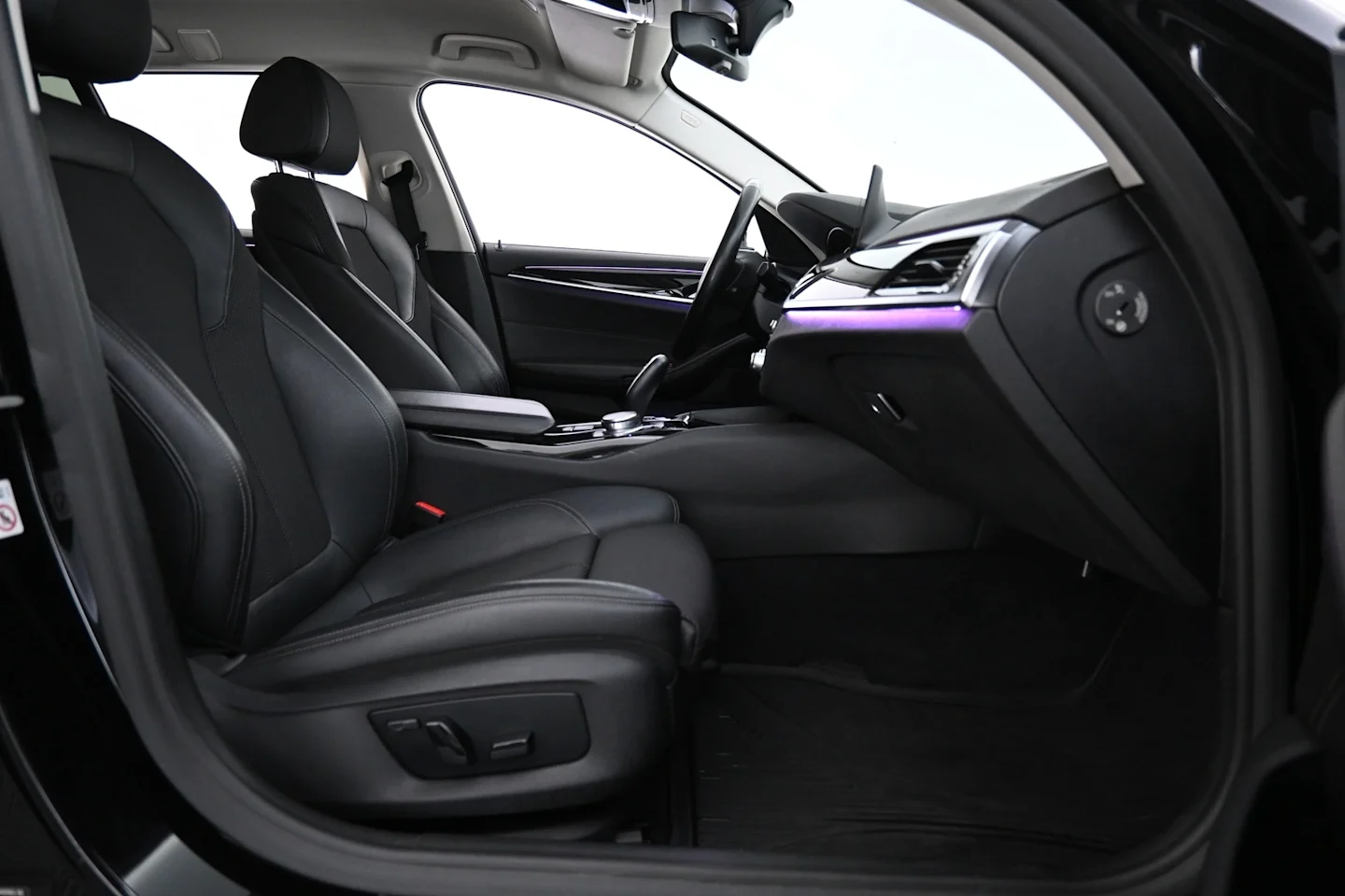 Car Image - 2RcAaMtTJKdyBS6MfGhijm