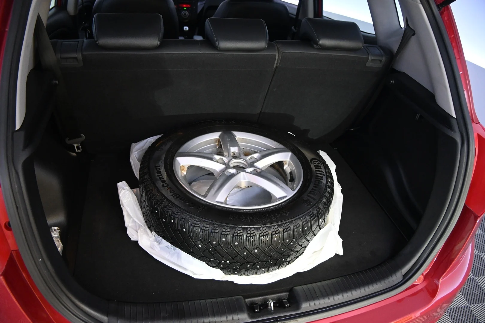 Car Image - 4AnD8QBNH6ZveJCrtPkovC