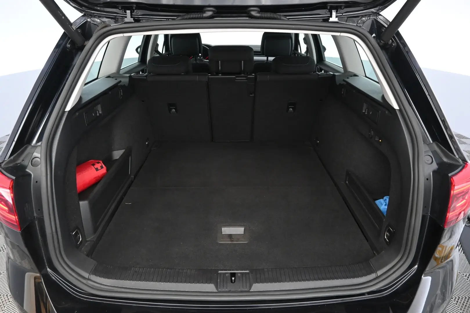 Car Image - 1s8Lp5xsFTsQOc0o3Y1yfH