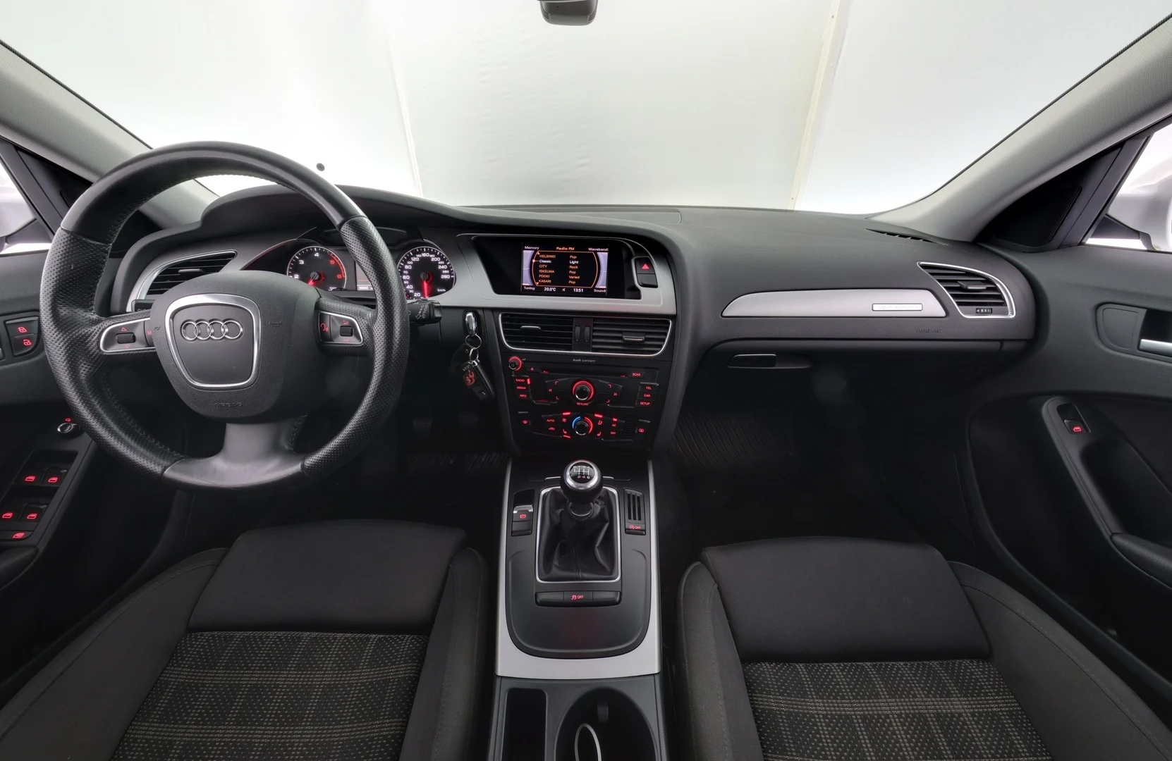 Car Image - 4u8eB38FqngN9qEi5p38Fd