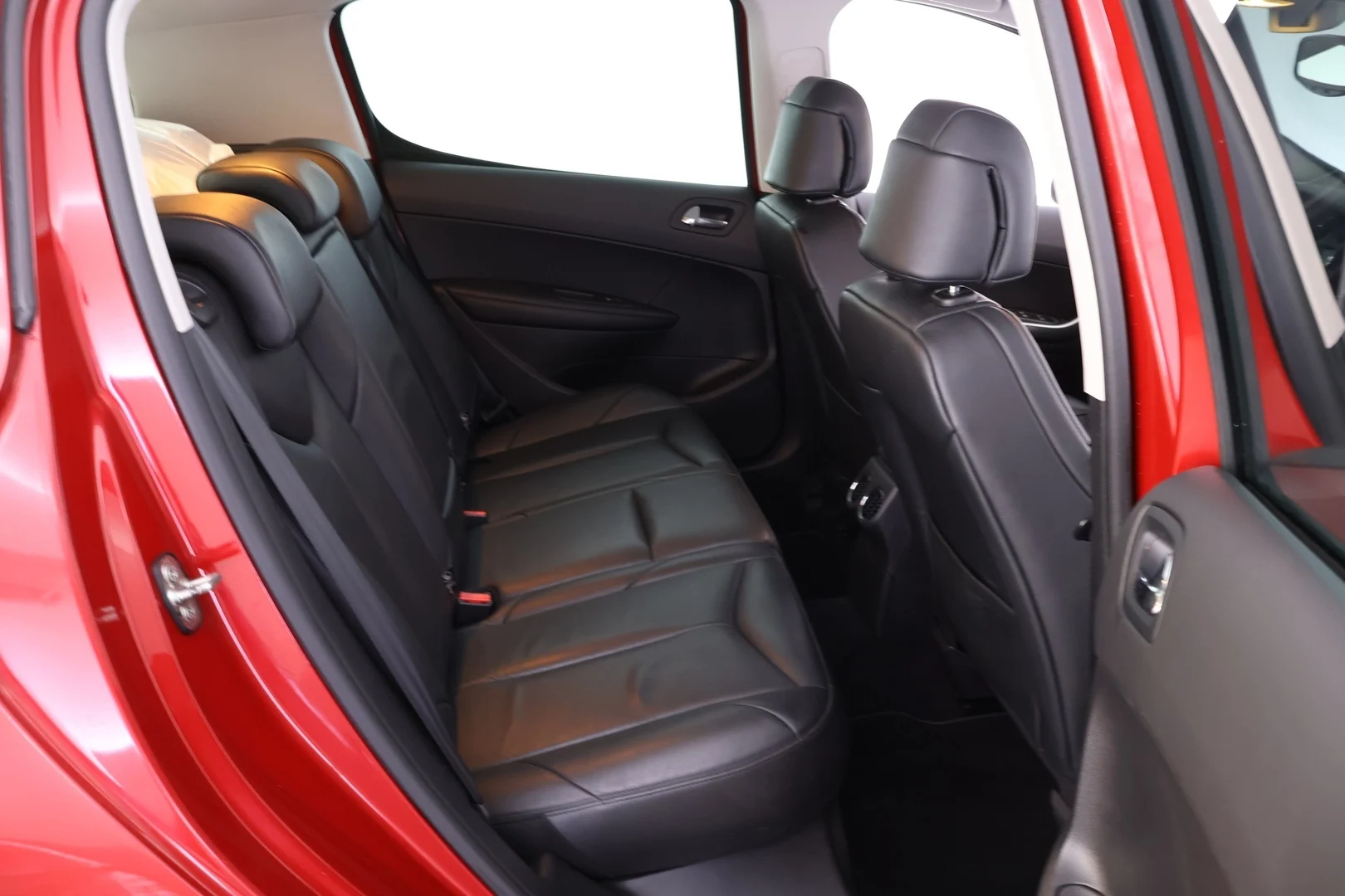 Car Image - 6Fytkpv7aDrxFU48bBMcz