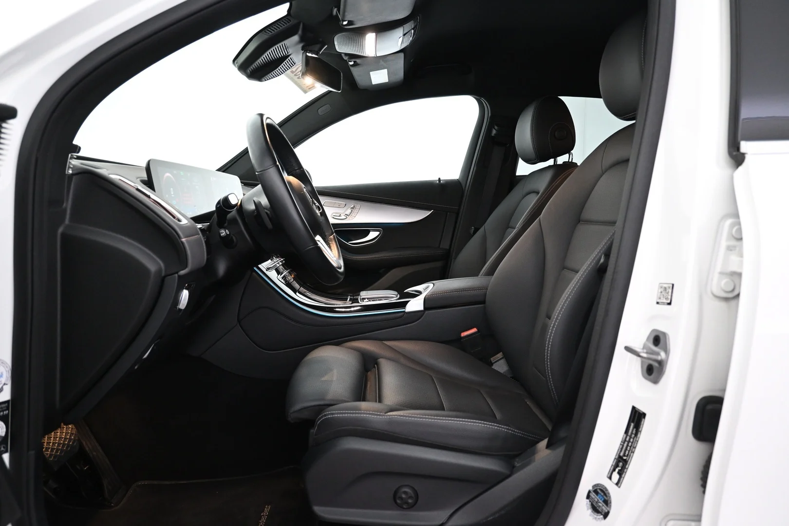 Car Image - 4DHlgq4SXWcHUtJobkZqmD