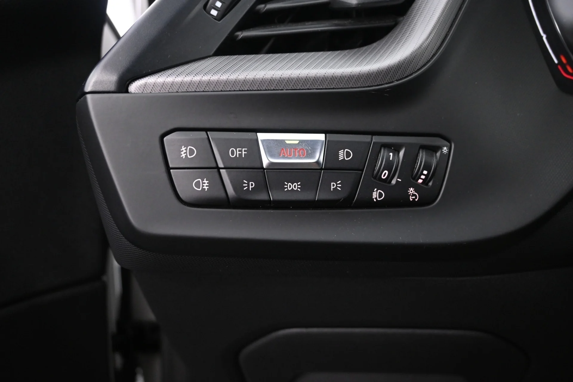 Car Image - 2tPVJz7hx9YX3kQhoRIDI2