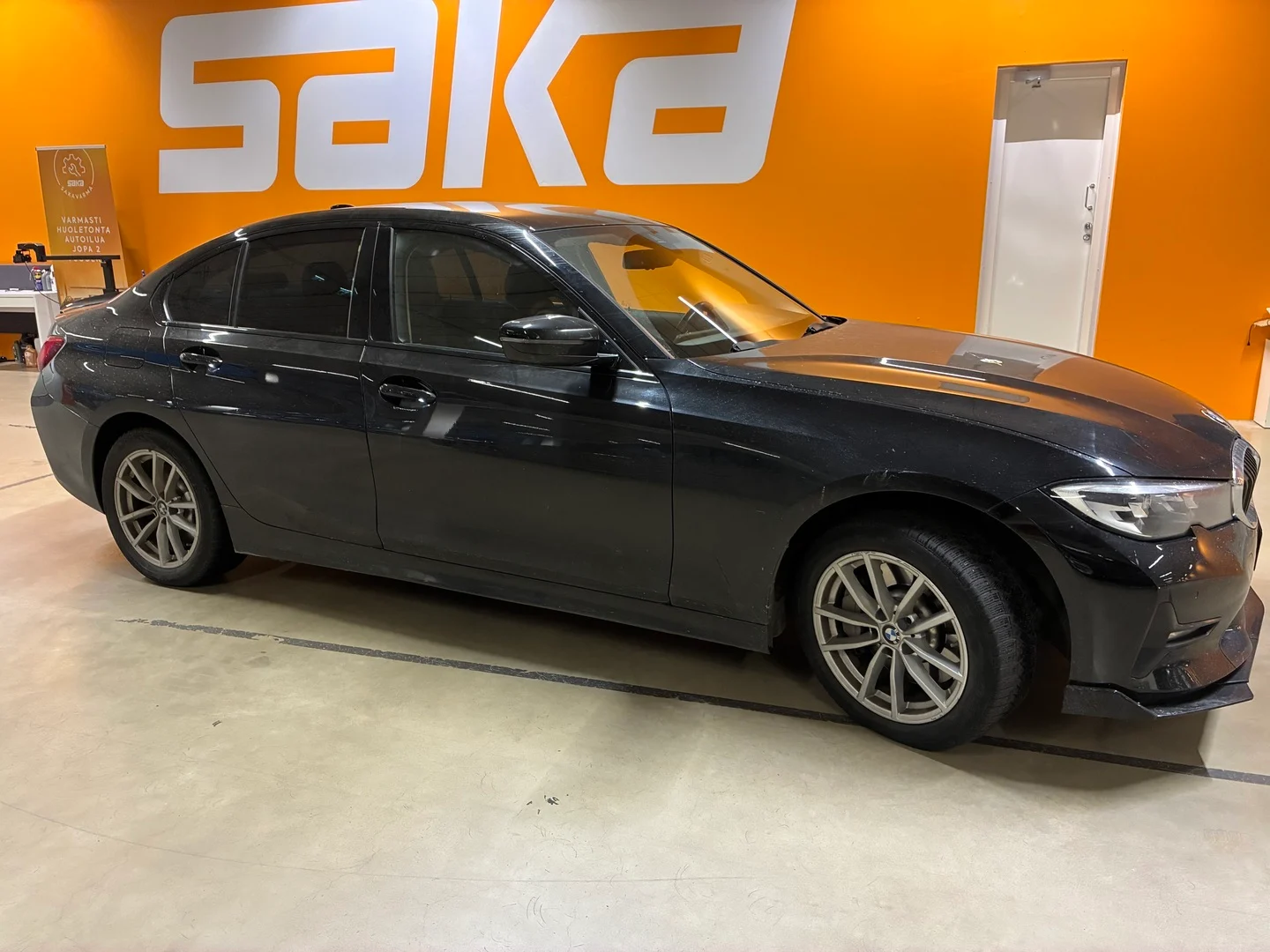 Car Image - 2BZtqYyP1rwumNuuMzX4pT