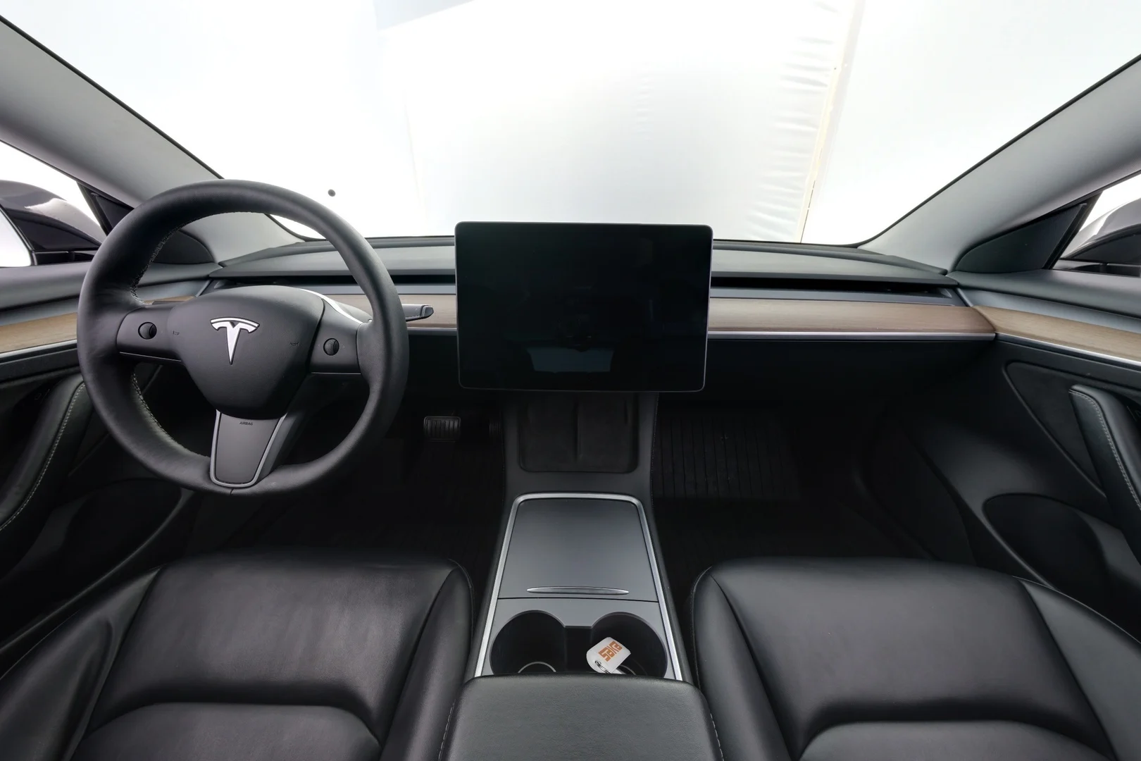 Car Image - A1NL3PtxQLLZ4VkHGhmpP