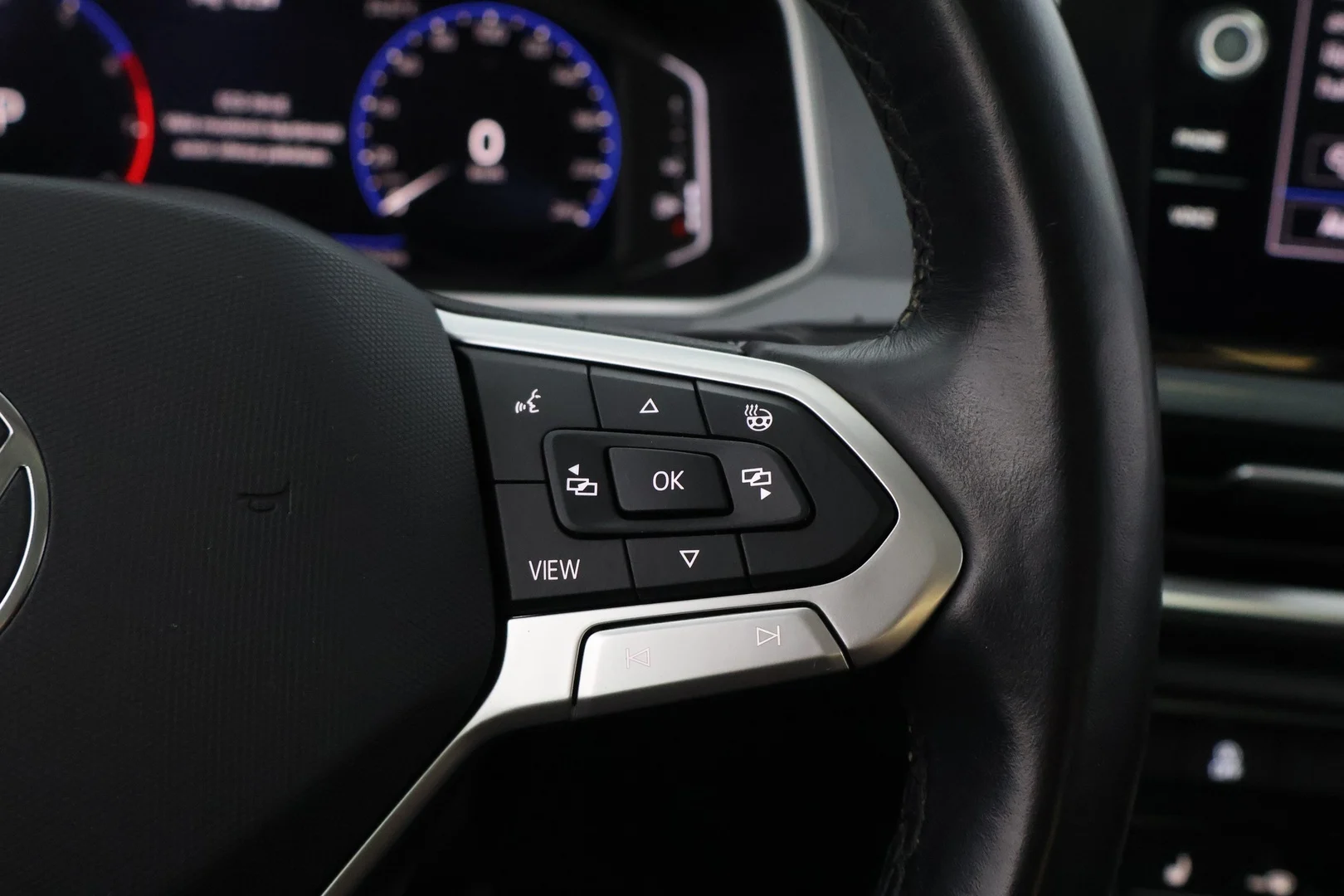 Car Image - 5XjHfscISFPuwWGC3MluAo