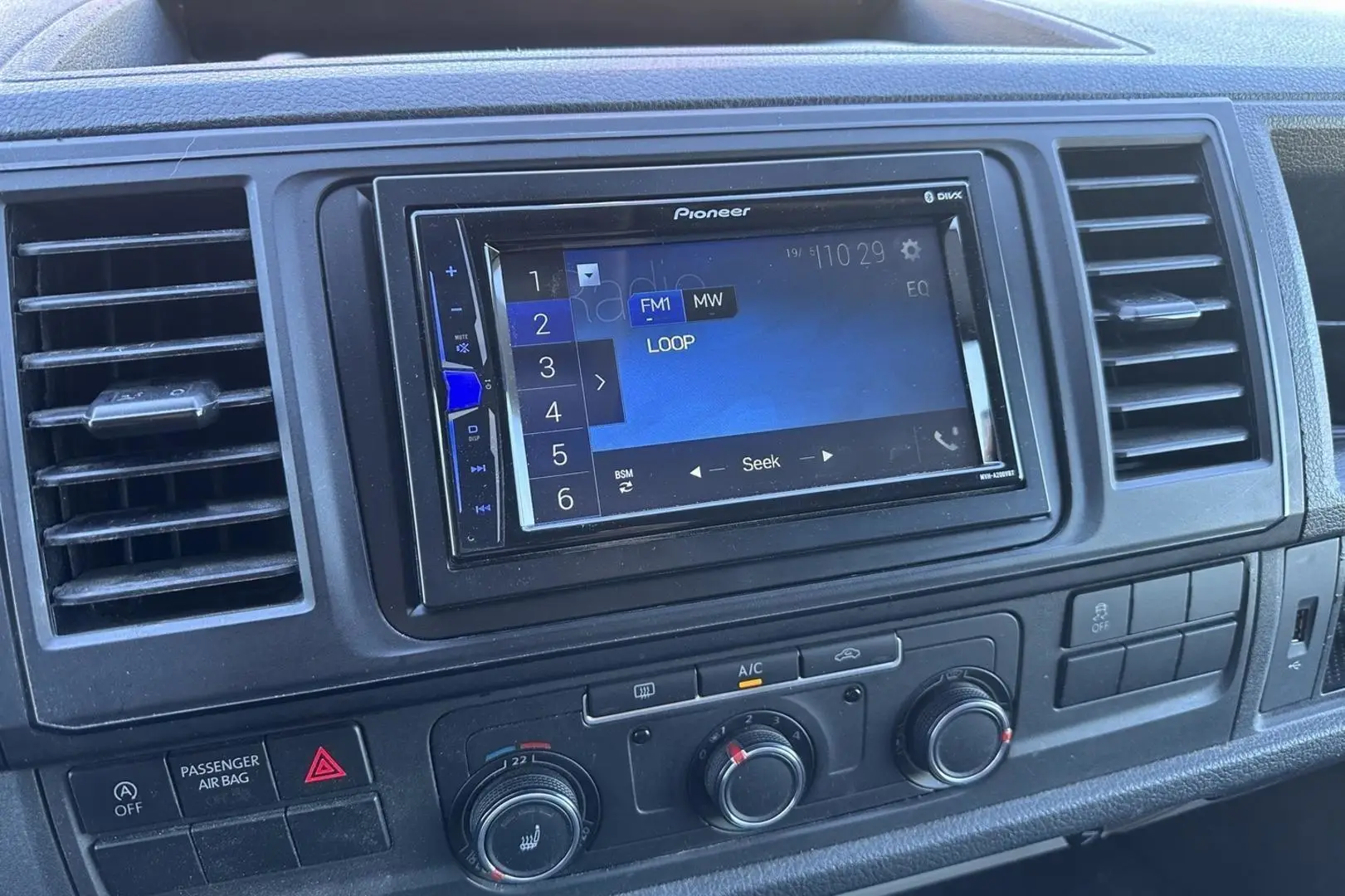 Car Image - 2NYKtJ78APxa5eJr89sRX2
