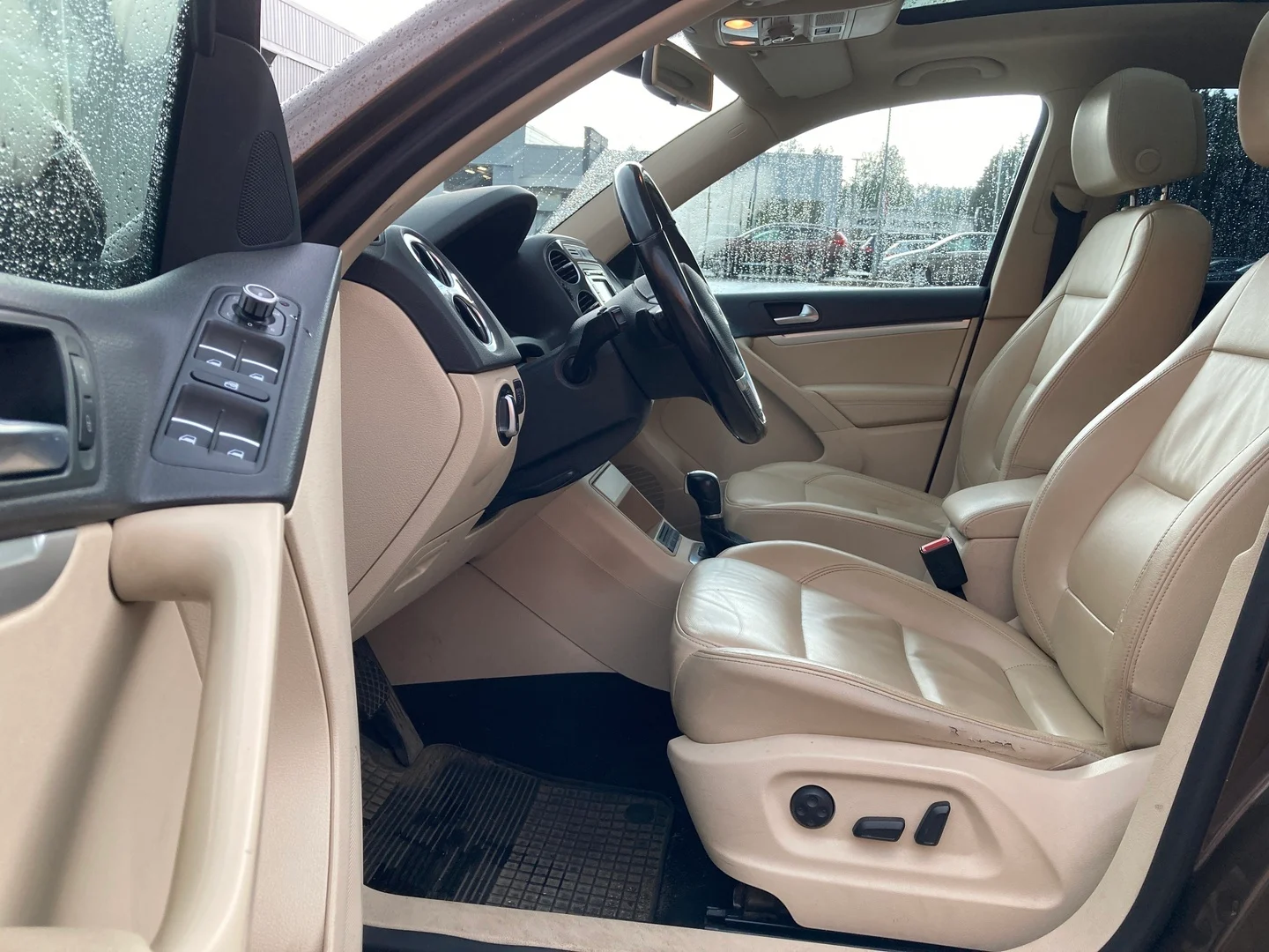 Car Image - 4yUA4UXRfvvvhvfIvoBdeD