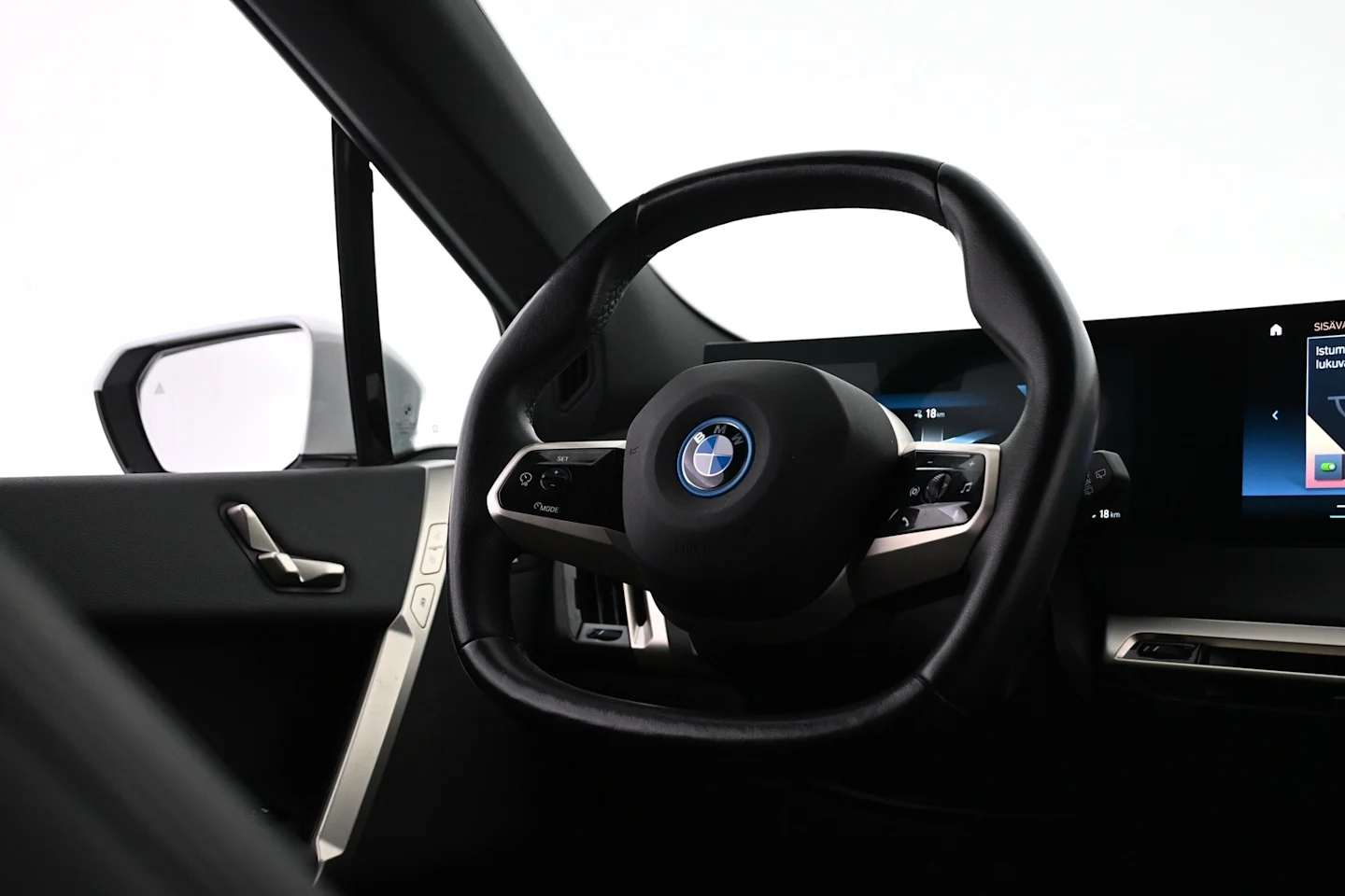 Car Image - N63FfwqNESULjJYM7nKS1