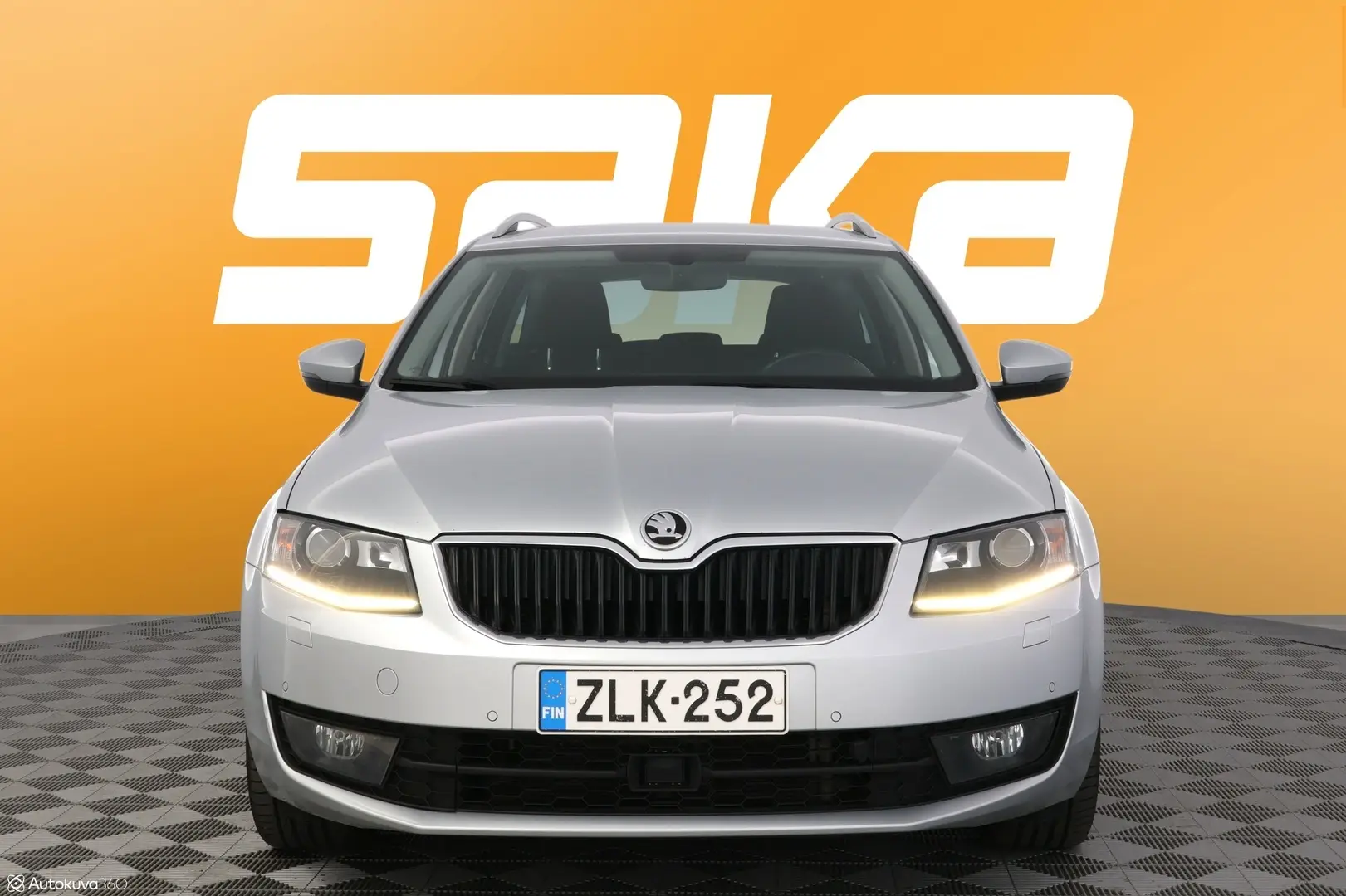 Car Image - 7lvVdkC07KkZ9sUmuseCSF