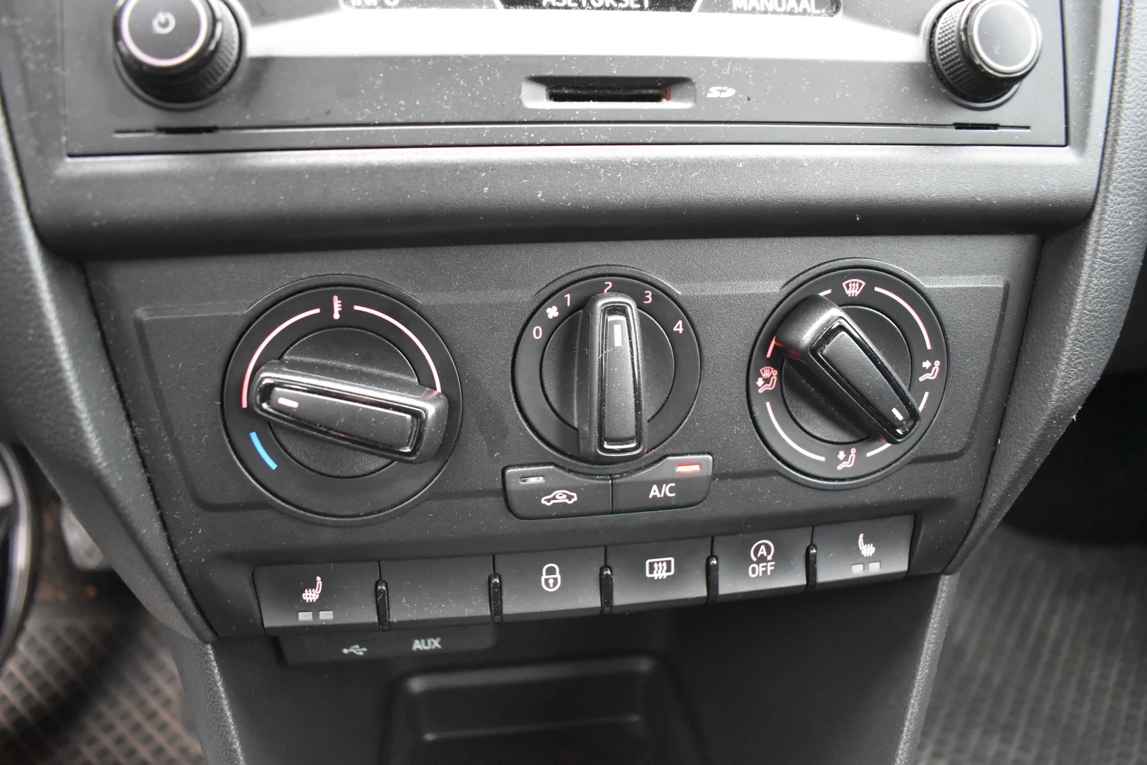 Car Image - 73PMbdYdaRKGNLFiQidRlo