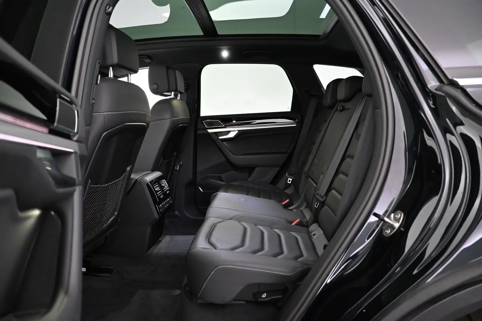 Car Image - xIbrs6Aqvi6sP9Q4q5UVr