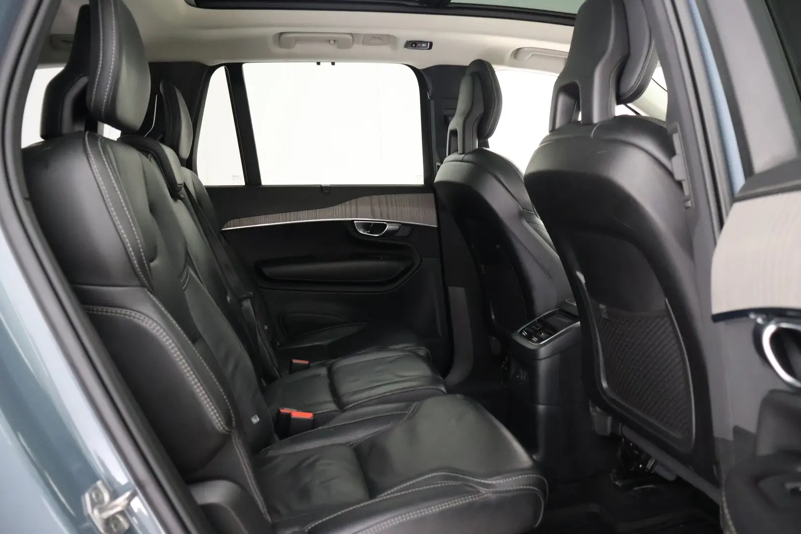Car Image - 1J3sEf9jaHbTrlRXdY0X1P