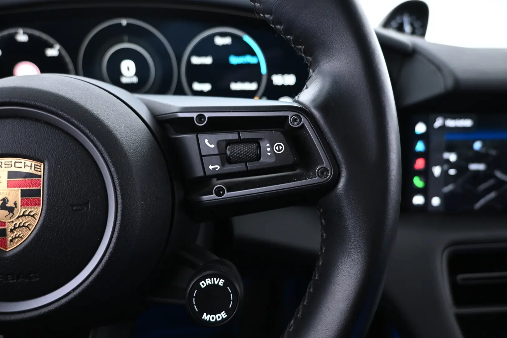 Car Image - 3lQr6uG5JwcCvFZ7Uwqp27
