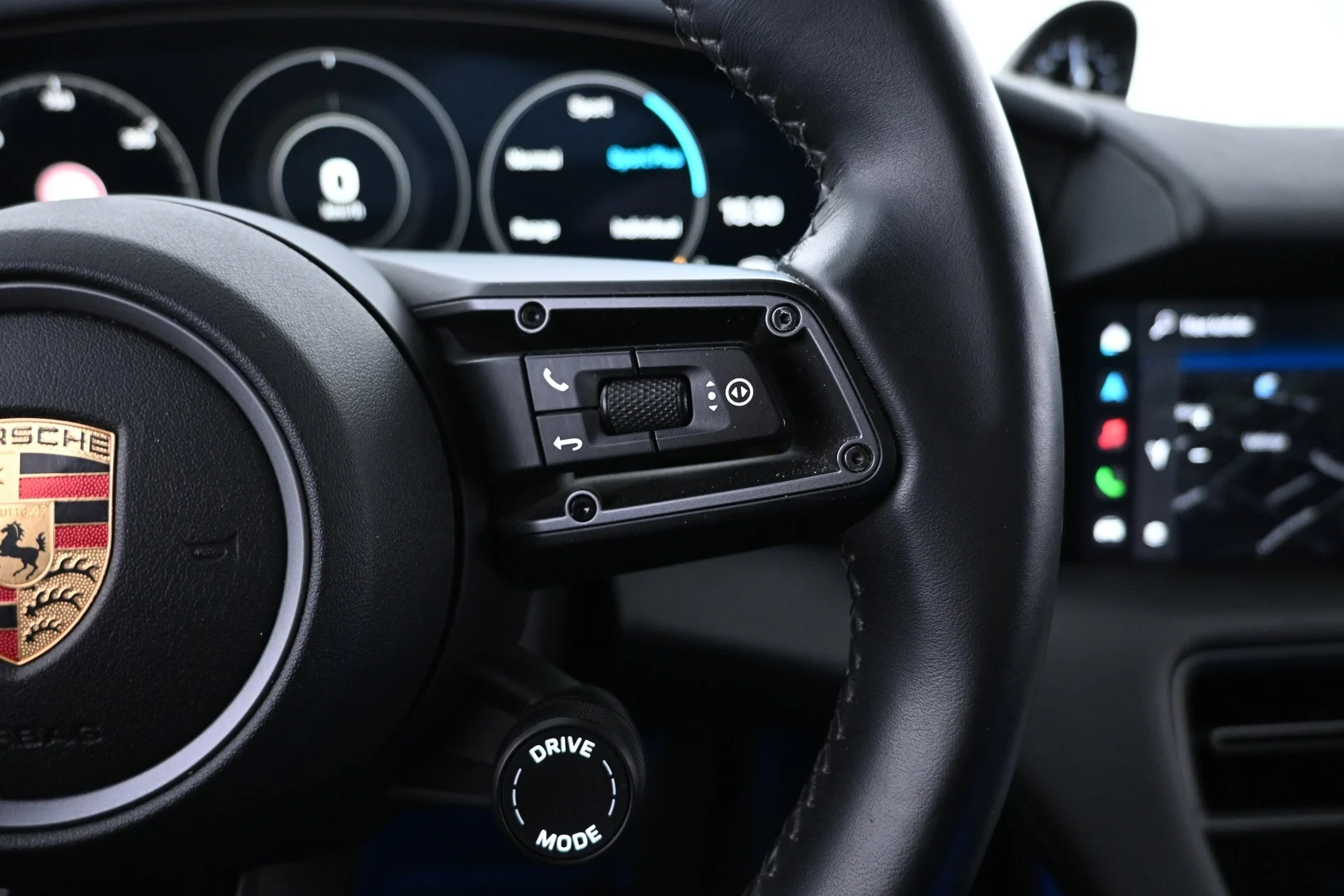 Car Image - 3lQr6uG5JwcCvFZ7Uwqp27