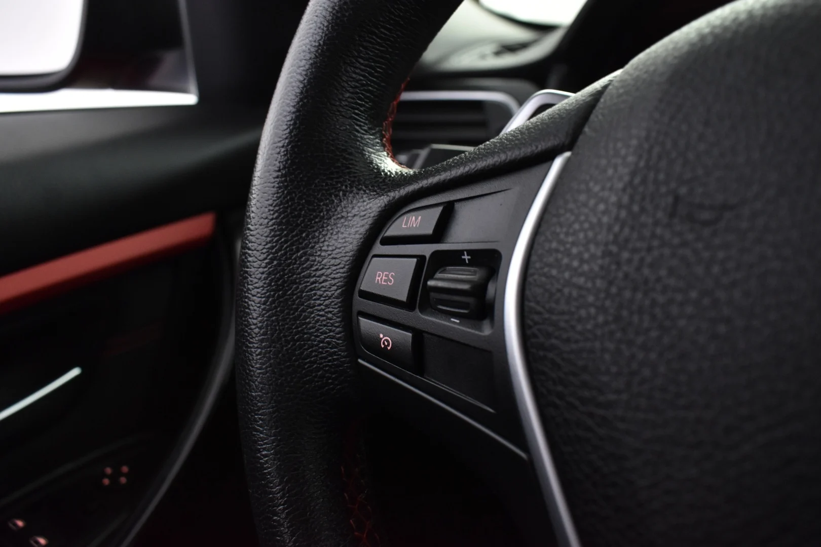 Car Image - 27XoI8AhlLdPSUOsX54UK5