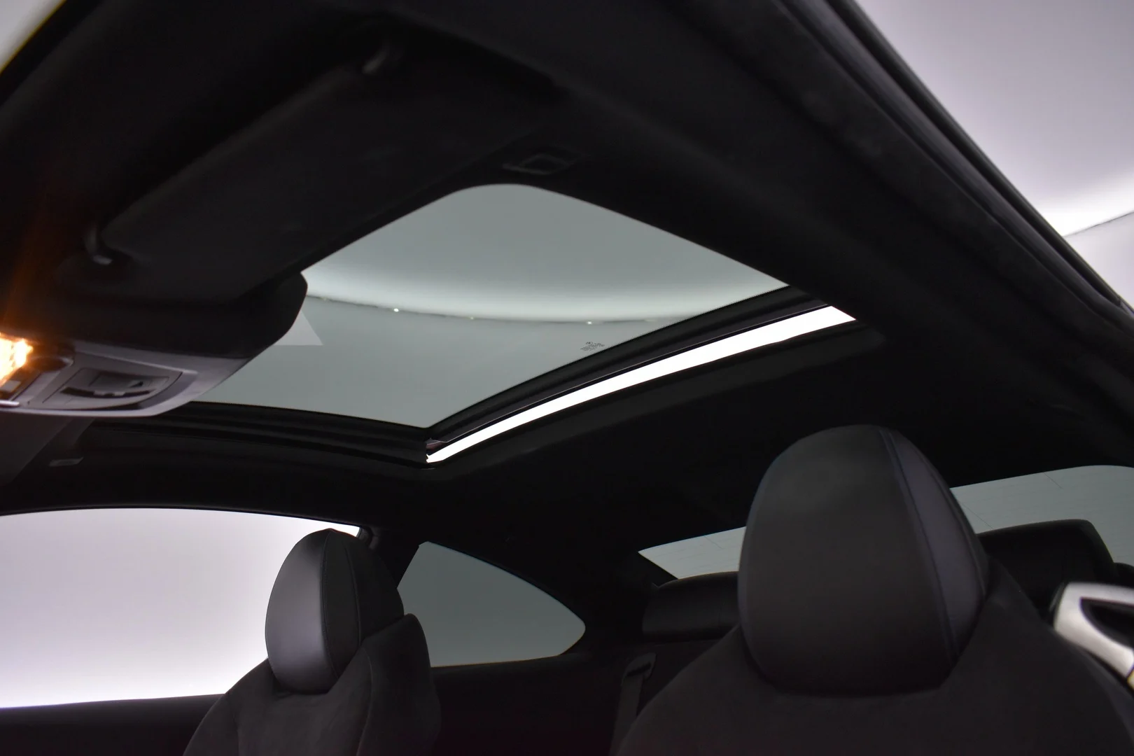 Car Image - 2AcqzMlbVcLCyTPz04F3wL