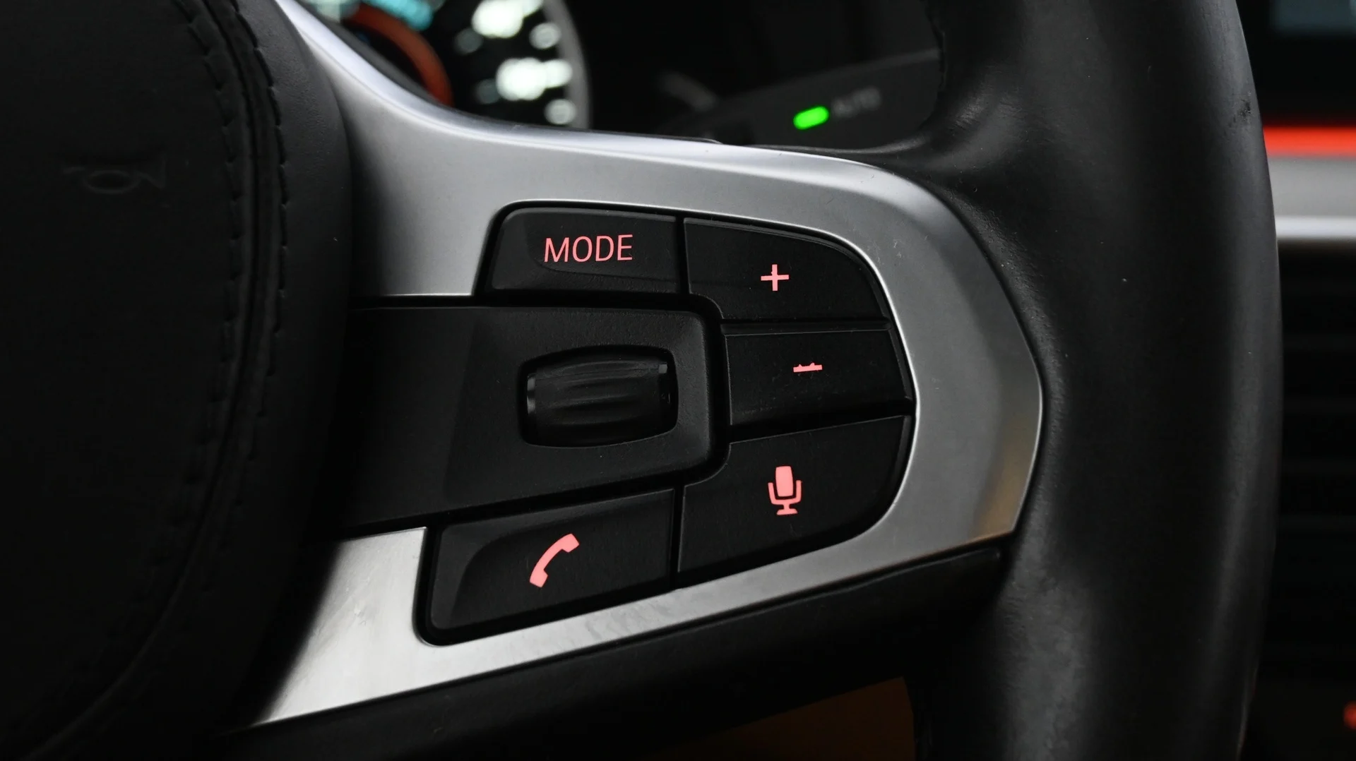 Car Image - 3qSy17TY4WUbfEagtE2UxC