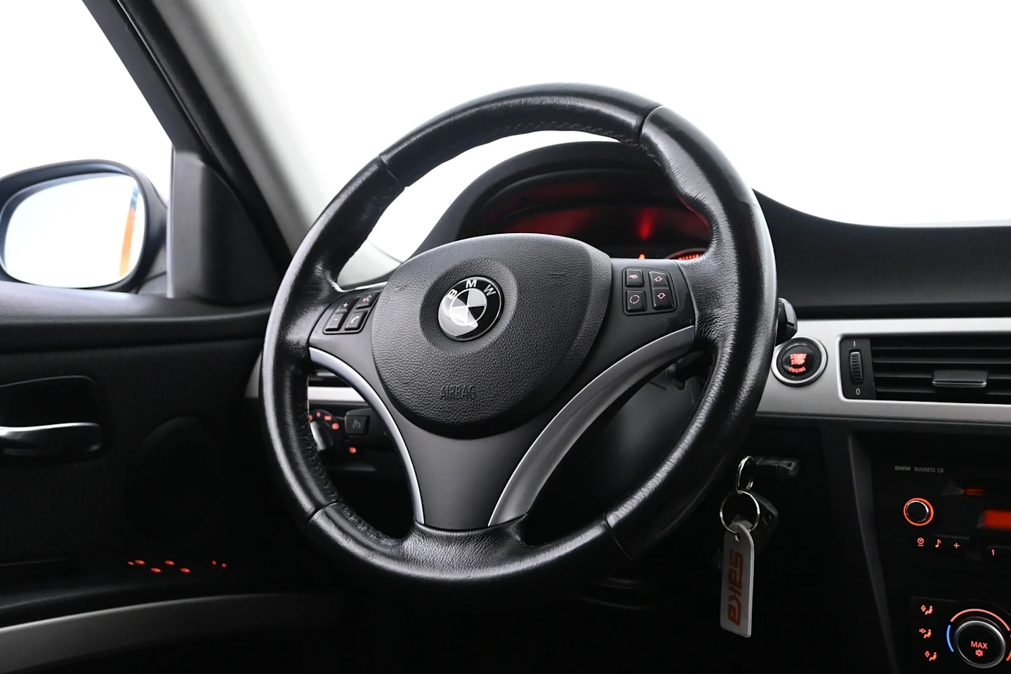 Car Image - 3PxLrYTDVwrmKaGubjnF9d