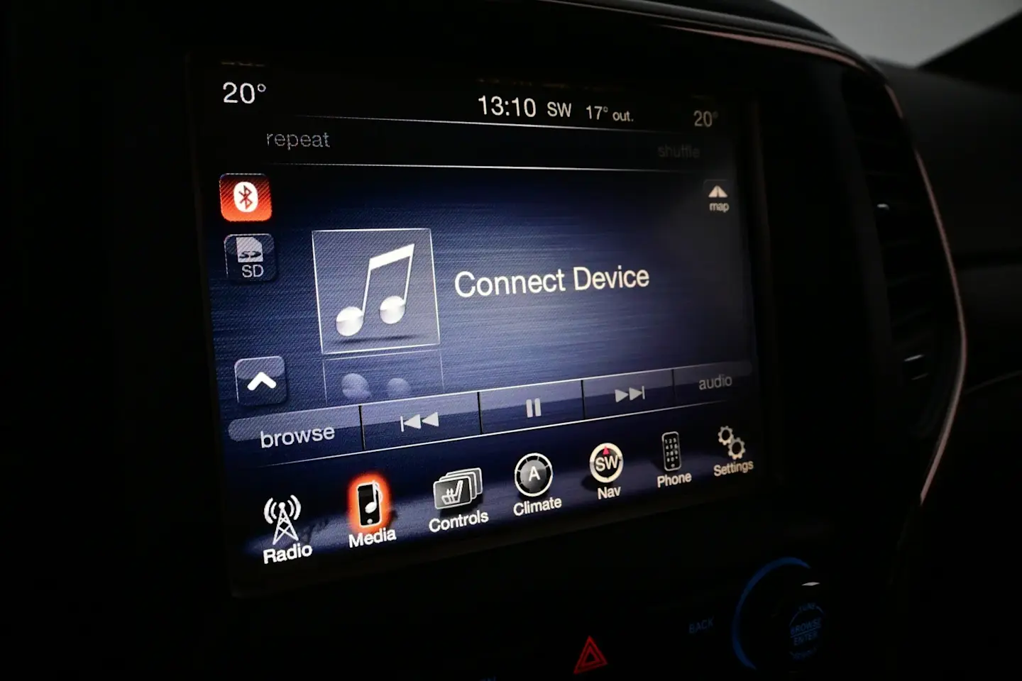 Car Image - 6qkJmFHvseHUFCLZQxjD83