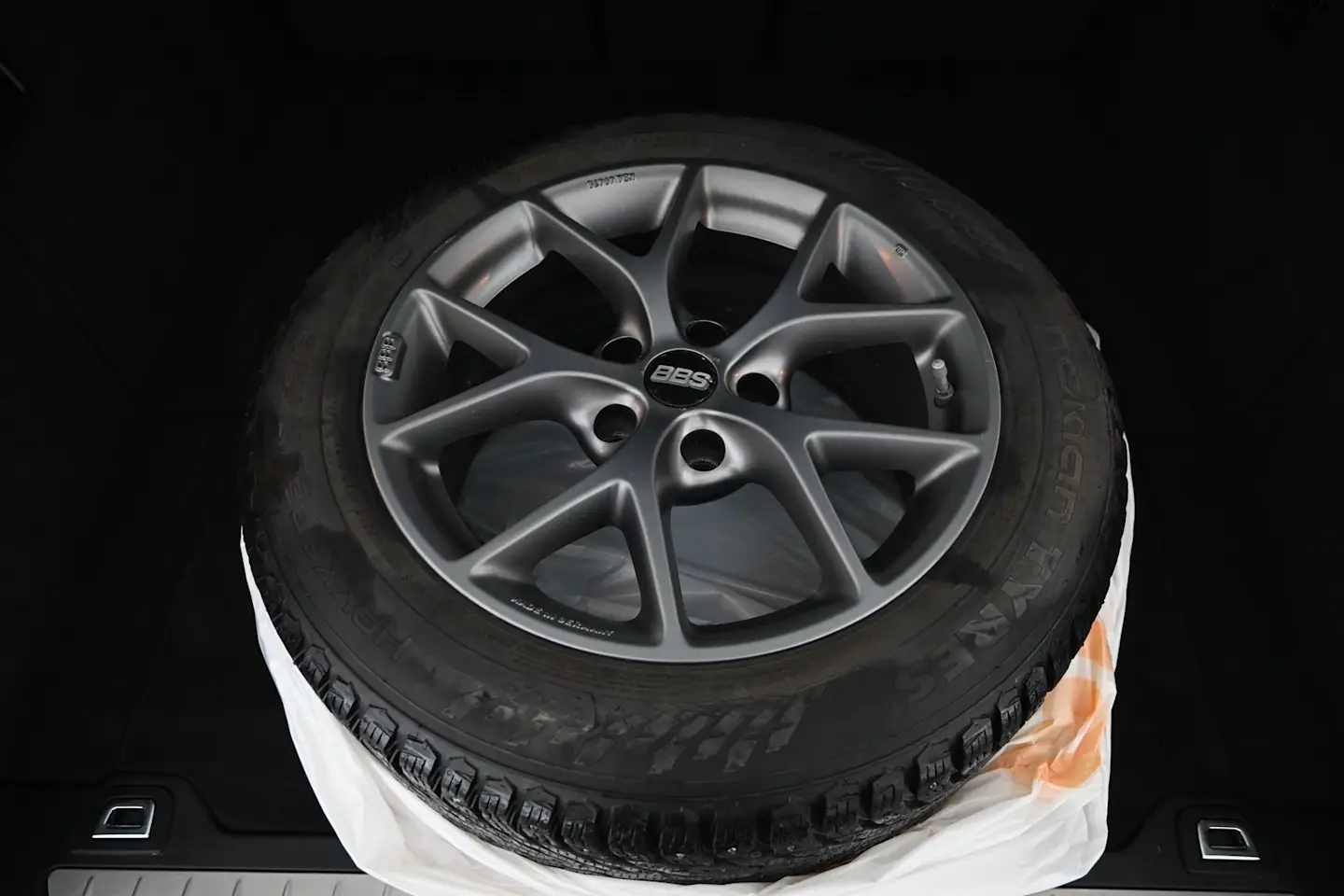 Car Image - 7r9pZni5Zd1iHEk9aHvYr0