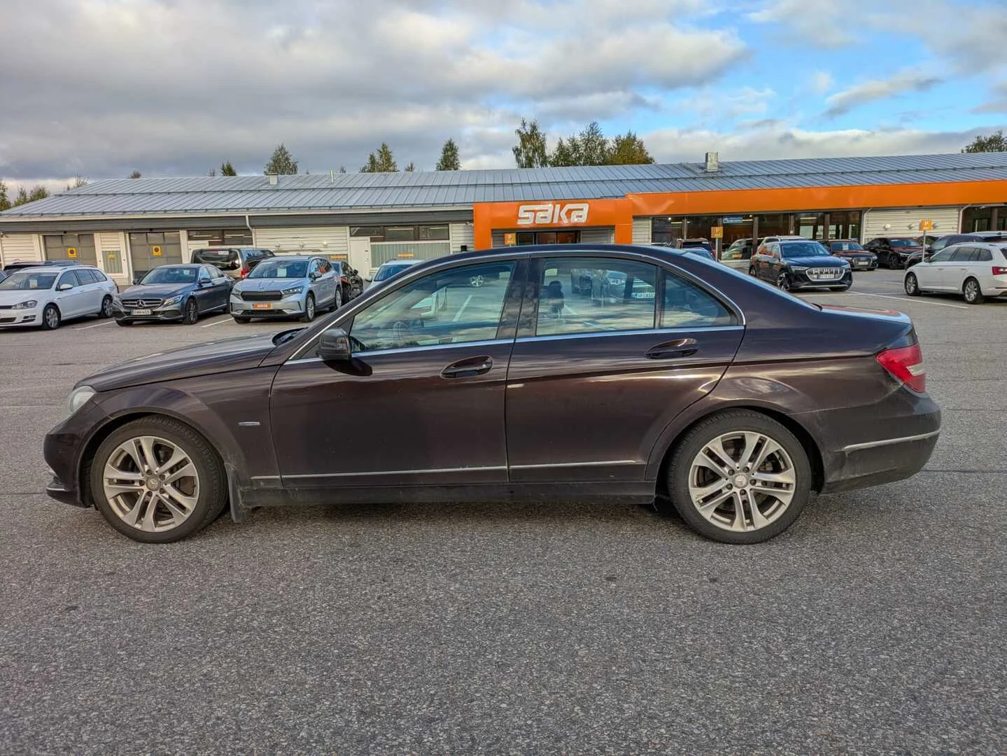 Car Image - 32t7fh7cy50VlrdnC9UBsr