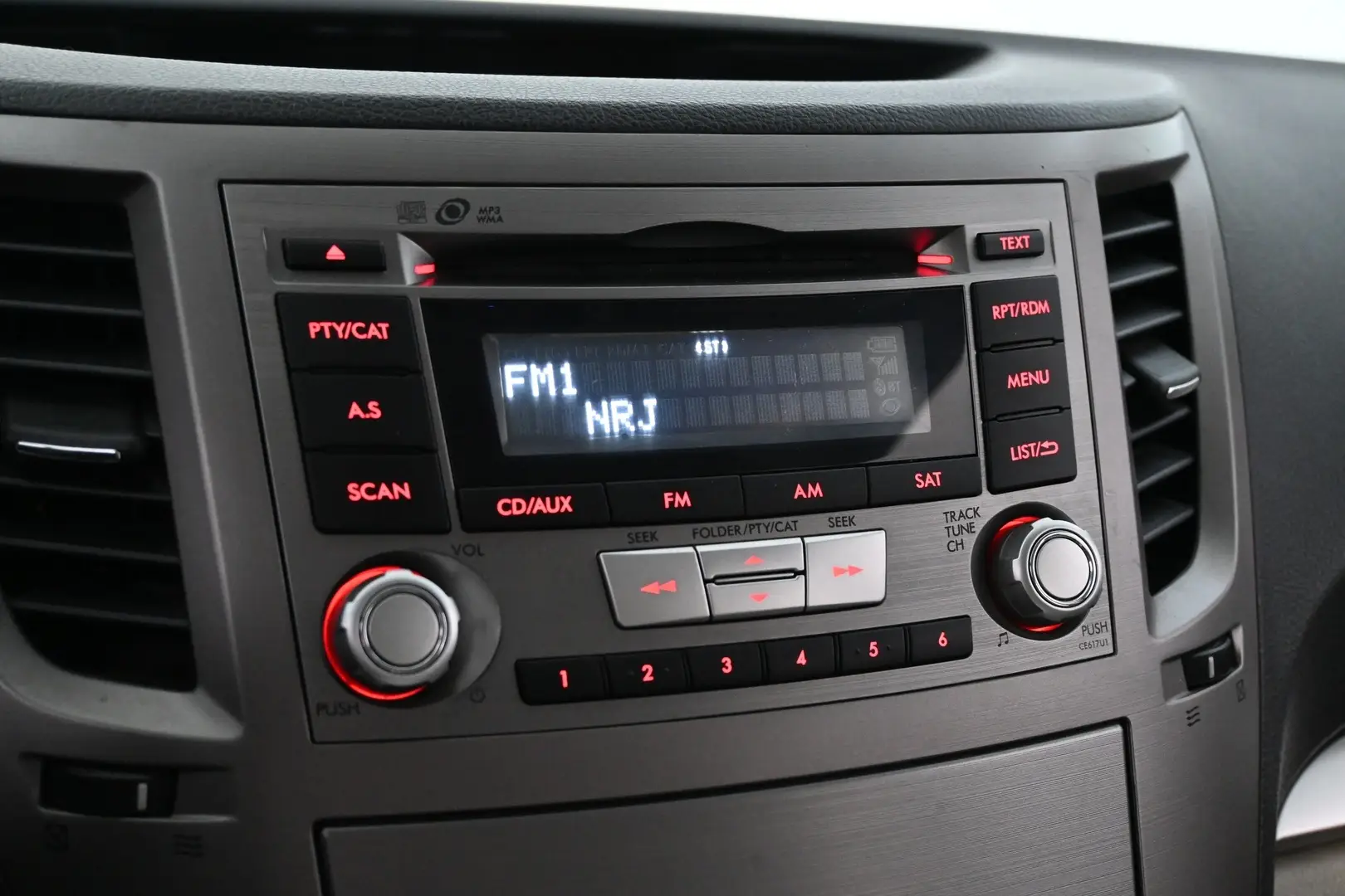Car Image - 2pQe3qPoJUUFsVYFOsAZ88
