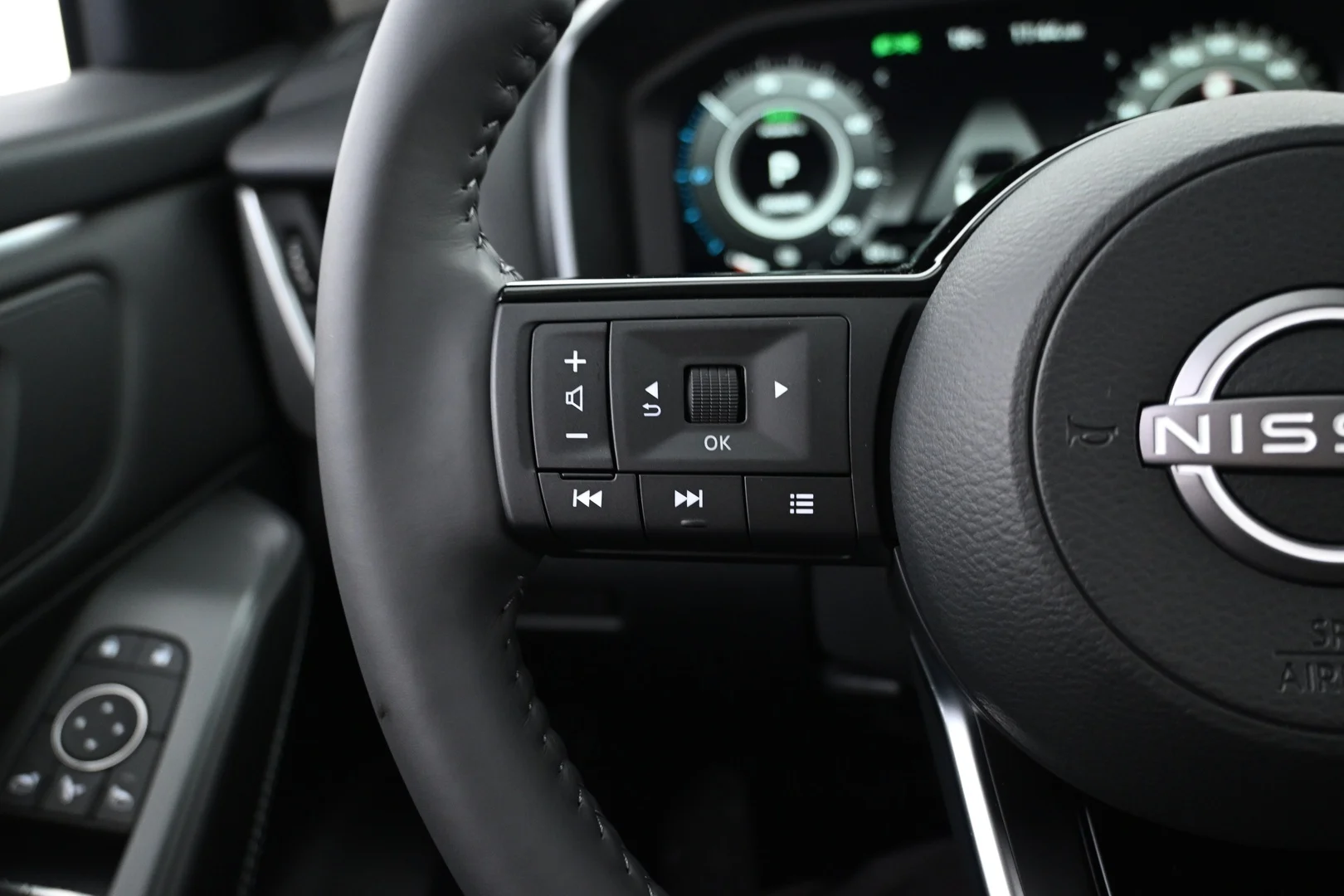 Car Image - 5P3guo9uMqwd5yNiPrmkiV