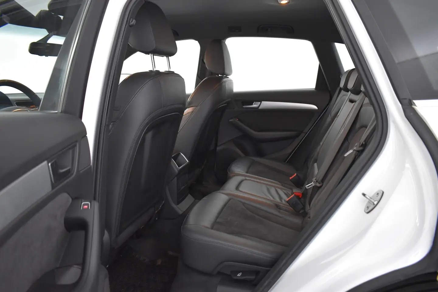 Car Image - 5XSpMe8BehMms6xCPiYOLj