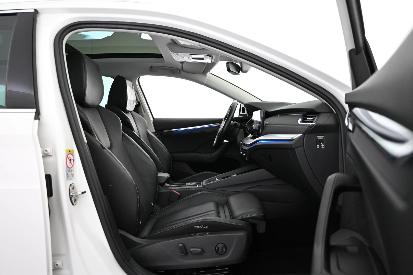 Car Image - 4Fwto4ynIOEyyqM6tQjU4k