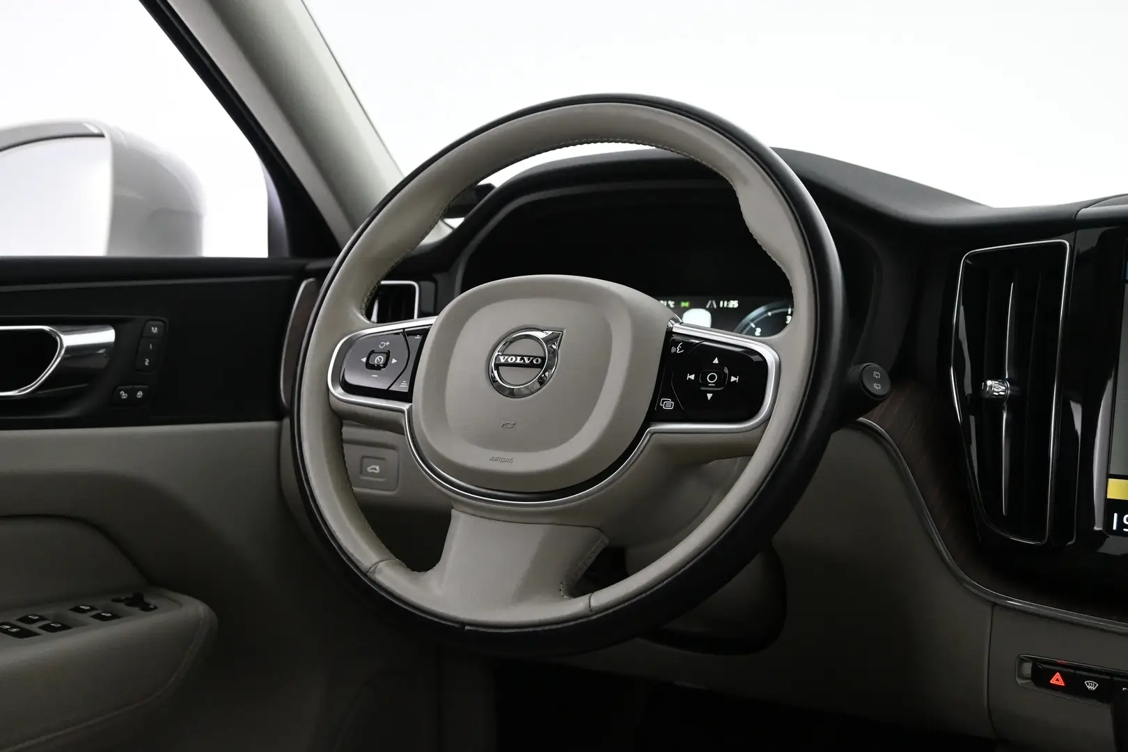 Car Image - 5OL38TqoPiTMCNeRN5oCsI