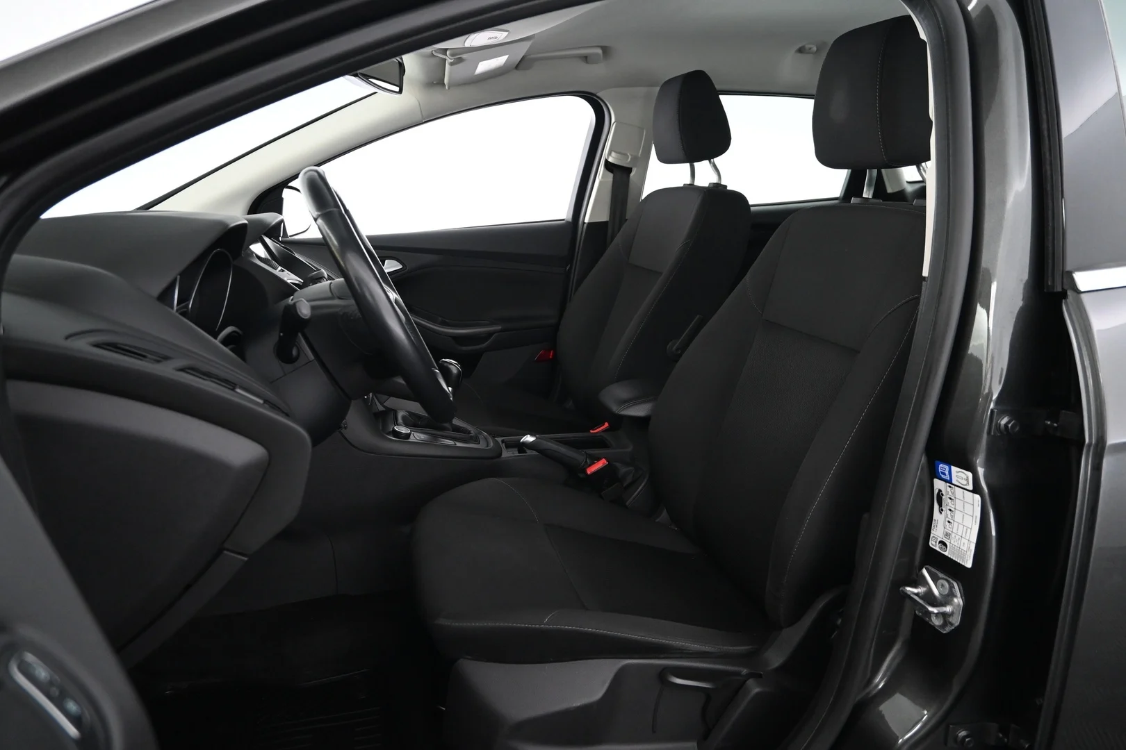 Car Image - 014q648F3KIzCJfE1QmoCh