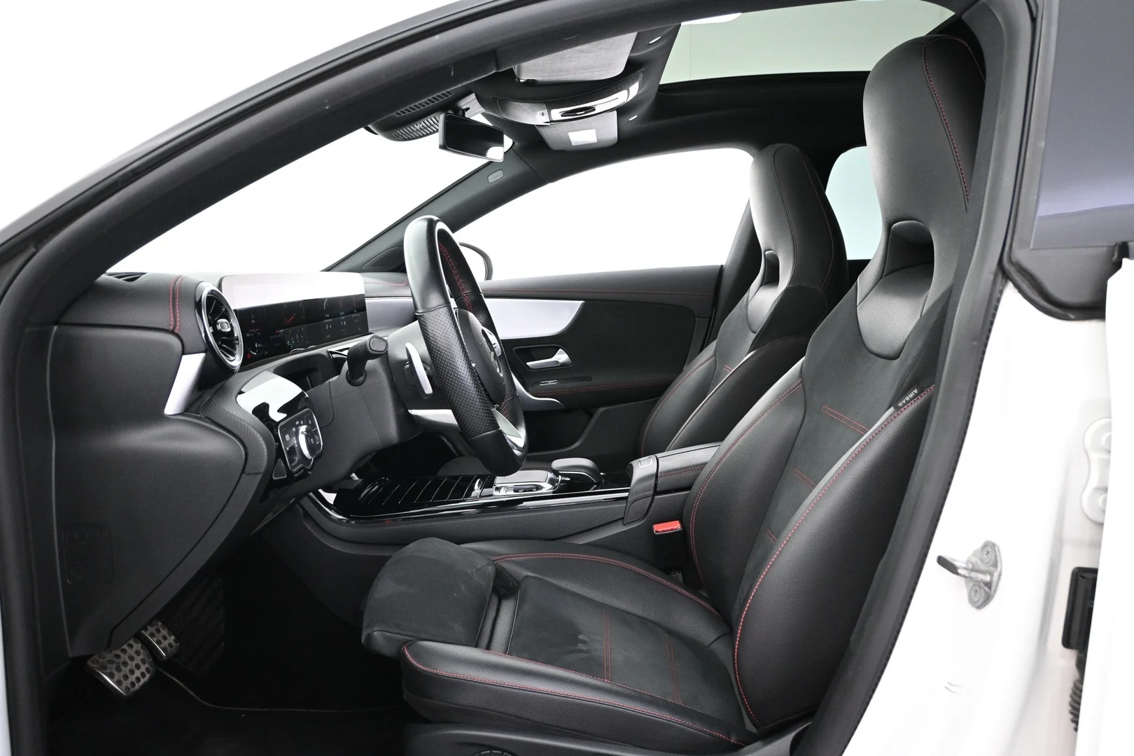 Car Image - 6dMofVd0vpCmlR1HIG9uIl