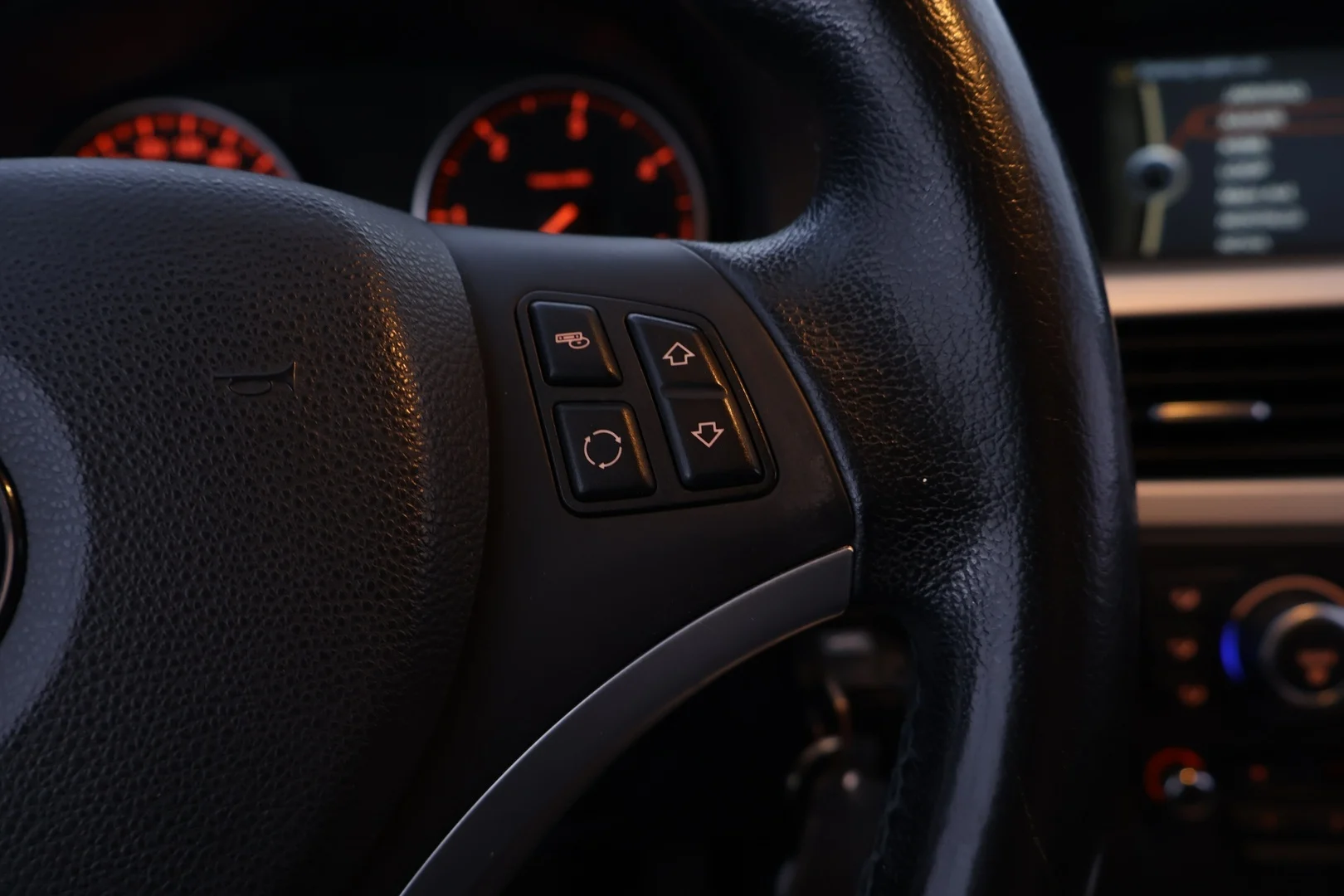 Car Image - 6q2NQVSJPbNT6fdrytGNnN