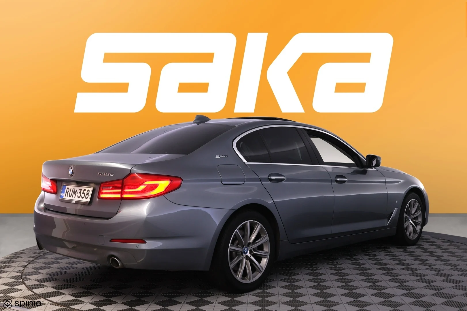 Car Image - 10x7DI300gjr3XC7yxPZQn