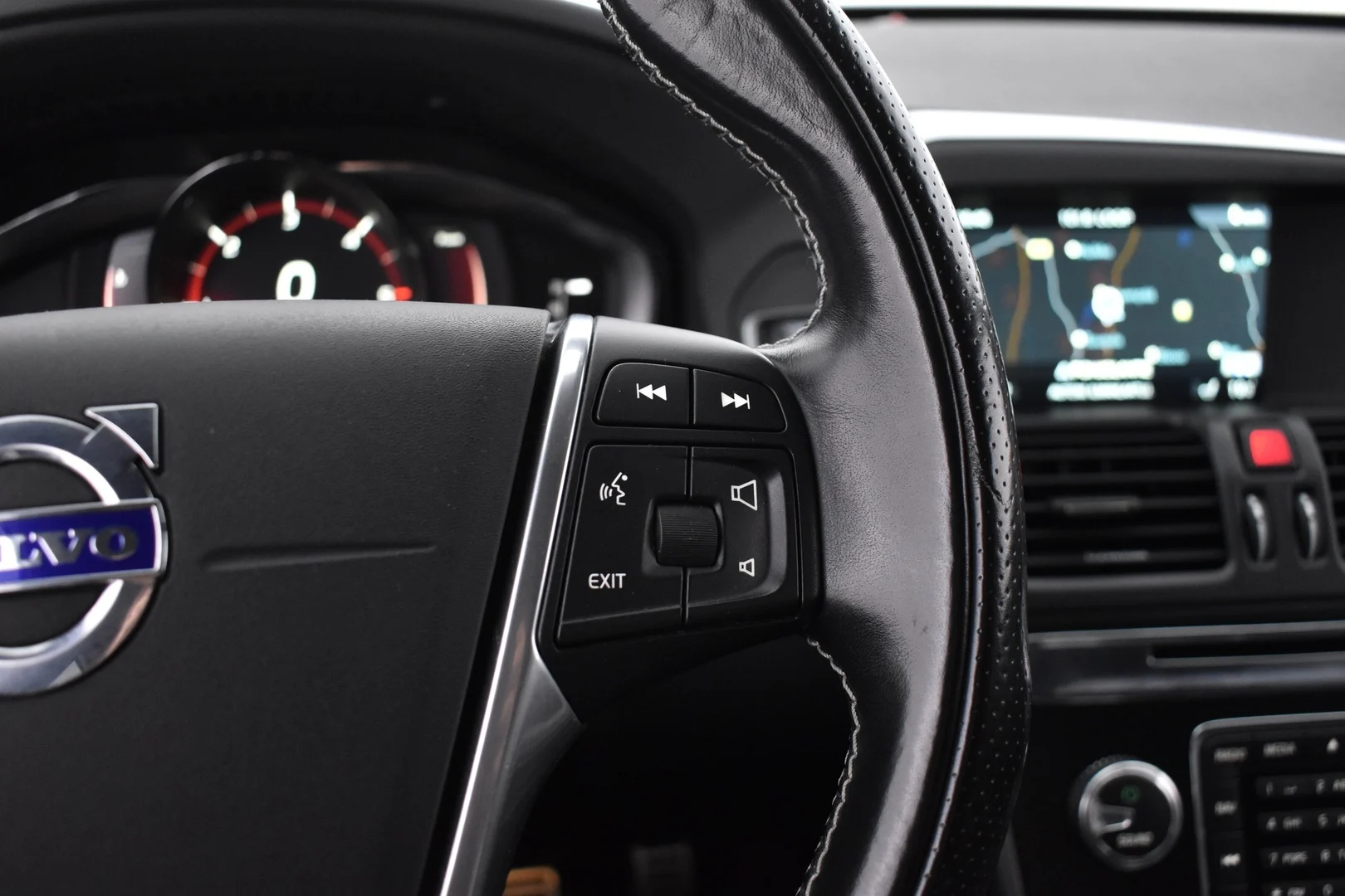 Car Image - 2EhyKUV5SdzWoVL4BIEgtF