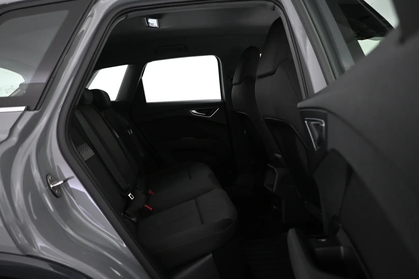 Car Image - 5OPfkUAeSJnpG5qcFNoyOm
