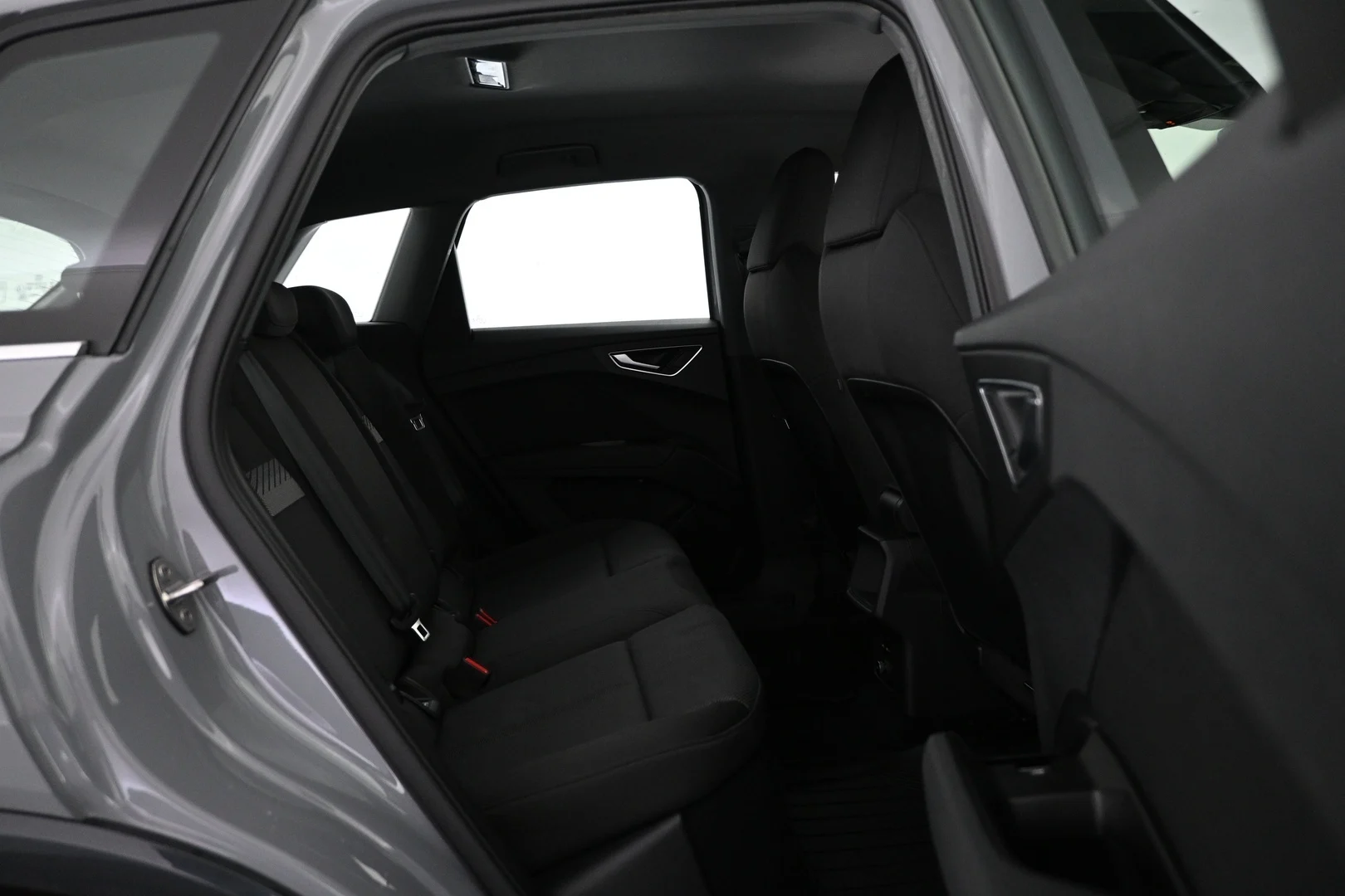 Car Image - 5OPfkUAeSJnpG5qcFNoyOm