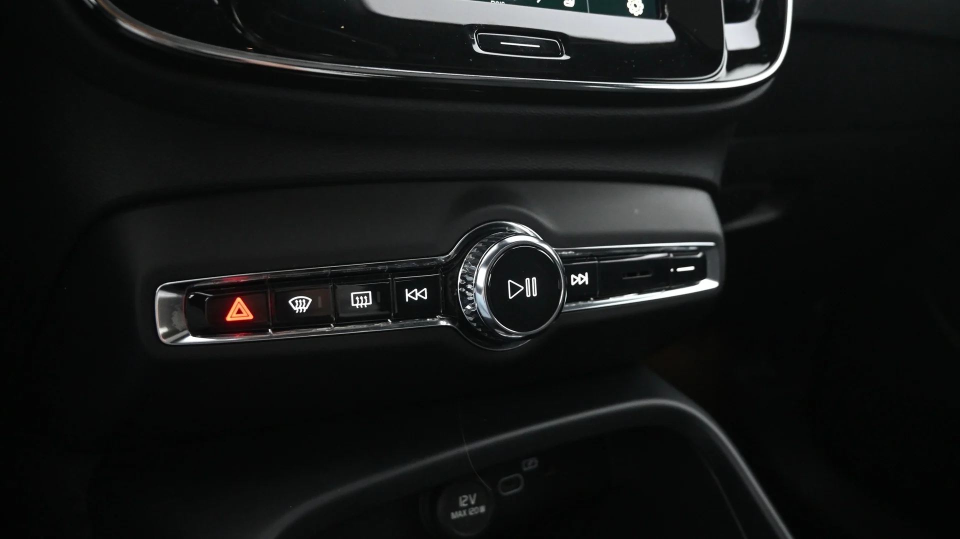 Car Image - 35PJ71RBQlZII7DdFrSTMM