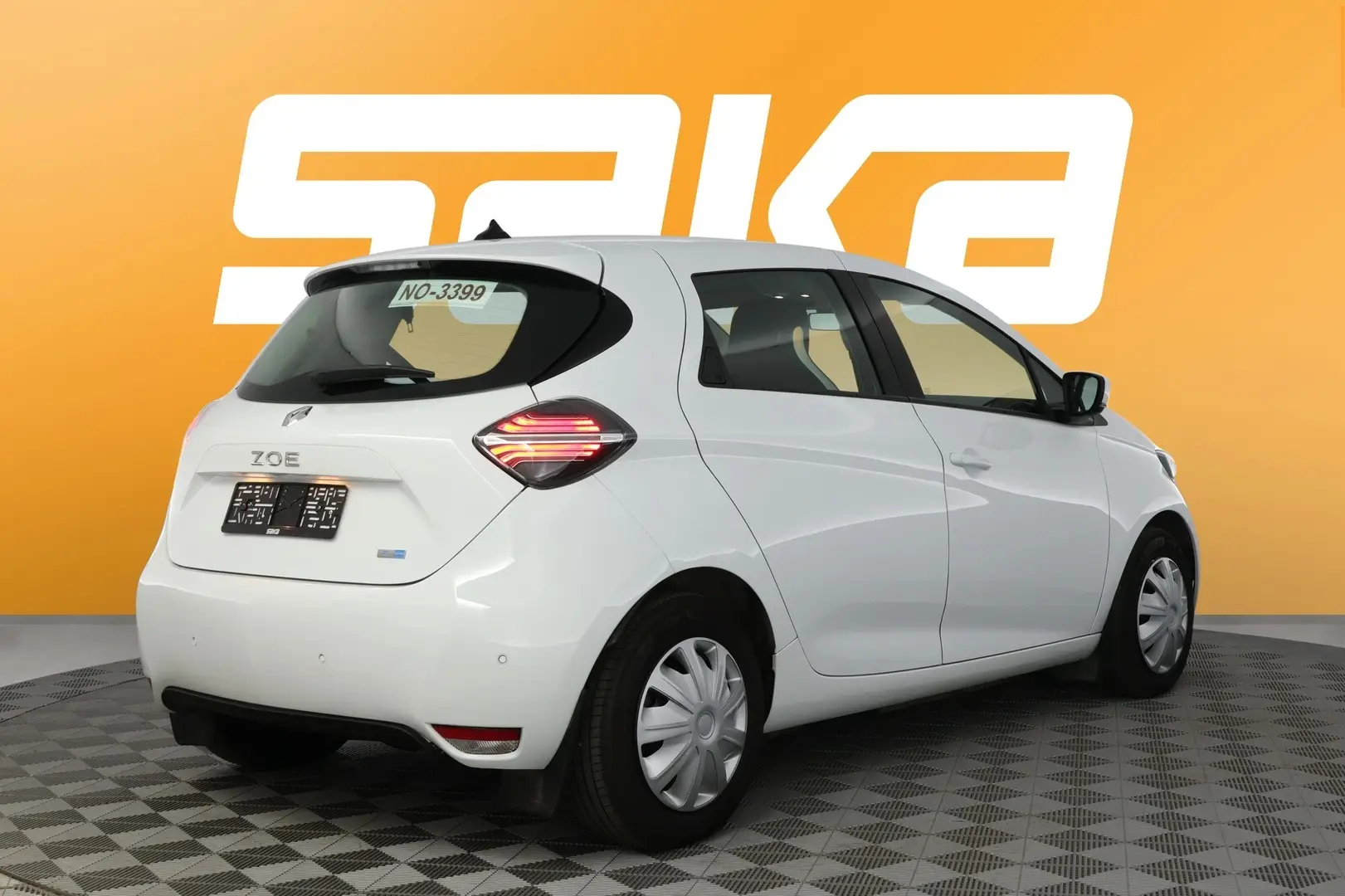 Car Image - 6Cf4auog0C8gOqLicbqN1T