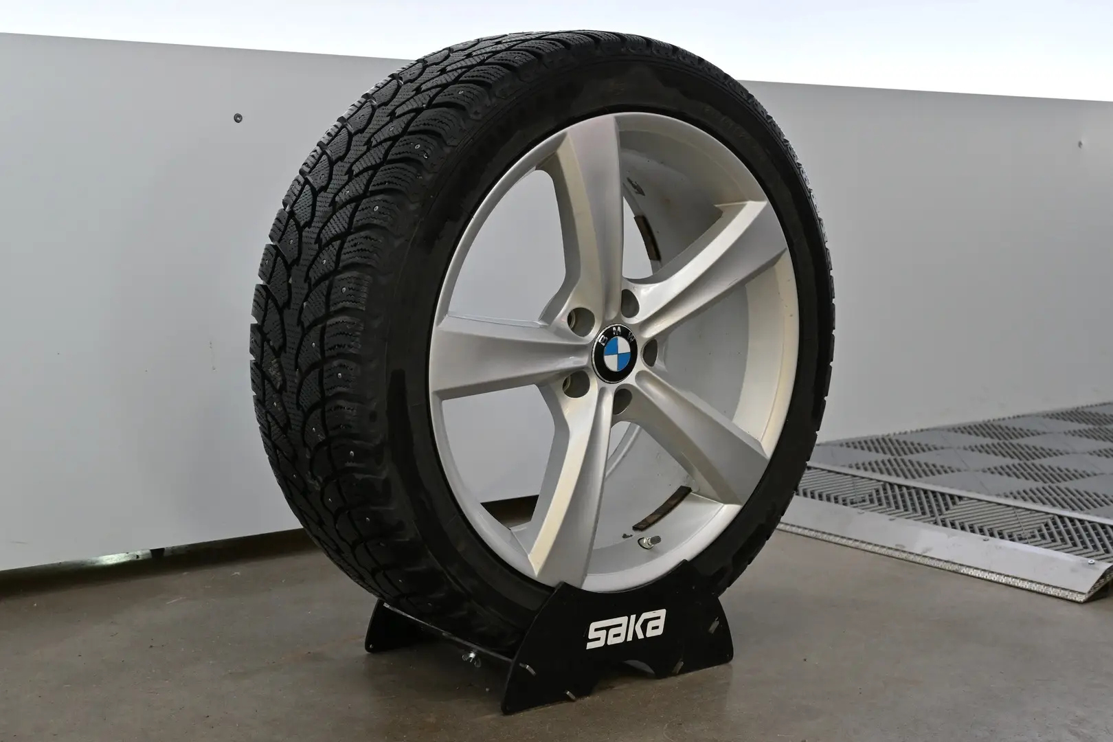 Car Image - 5IwbnJJzPGSh57iKXgY19j