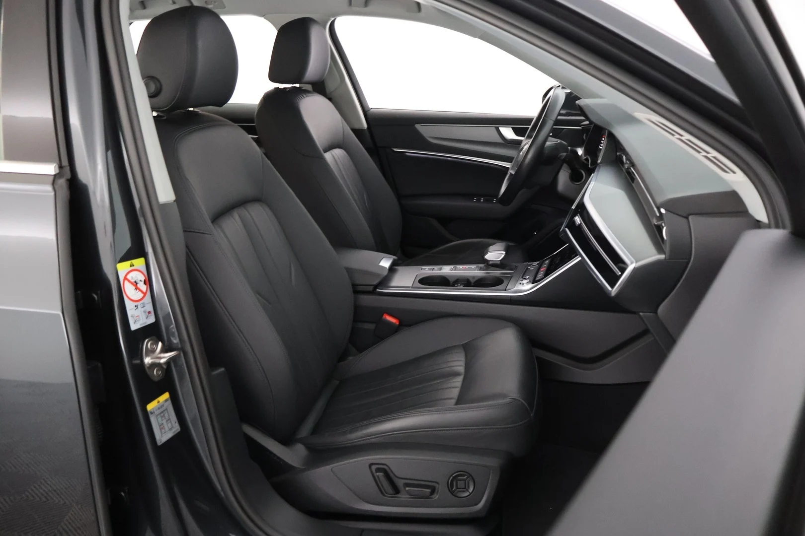 Car Image - 1qc3AlF4hs3u1DAIb2gHmi
