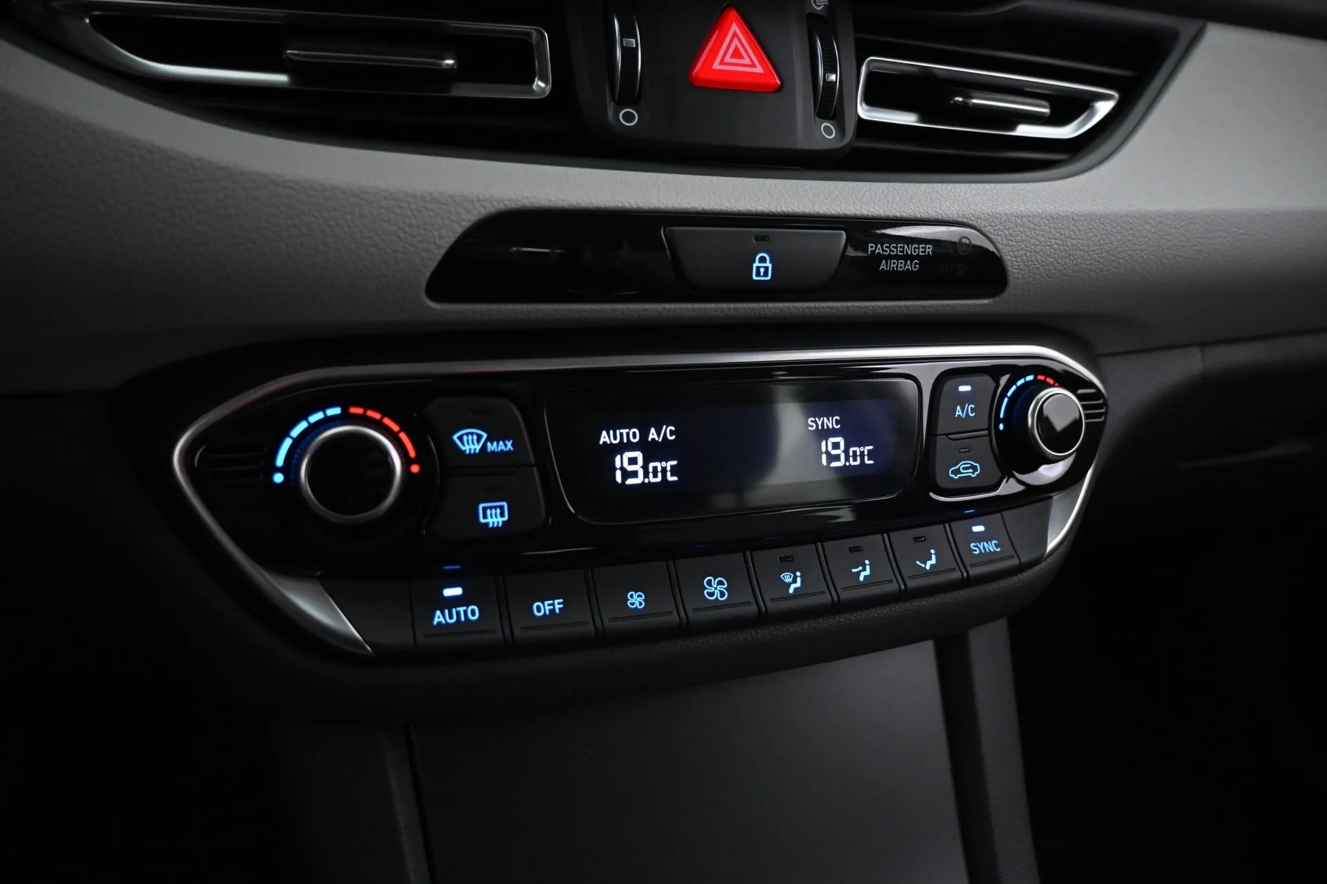 Car Image - 1ifnC3TZQiBRyv4JovVVV3