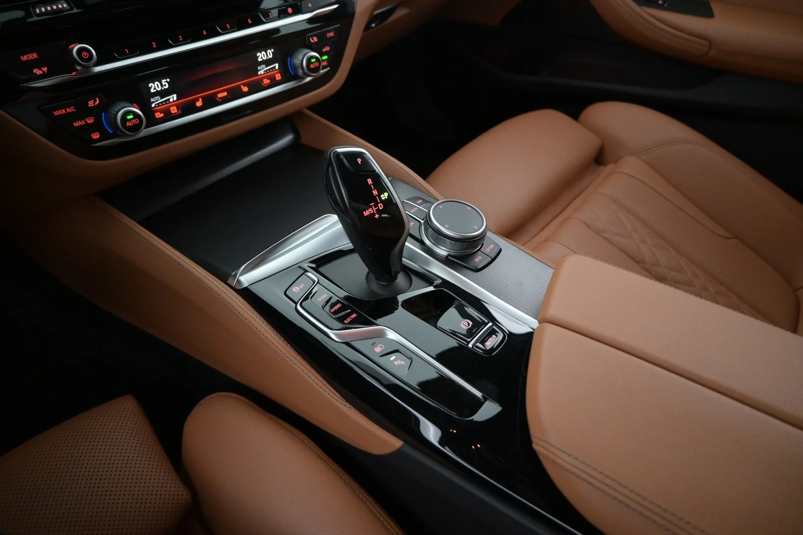 Car Image - 2c4qPDpQS1ZFwbSJcSV5q6