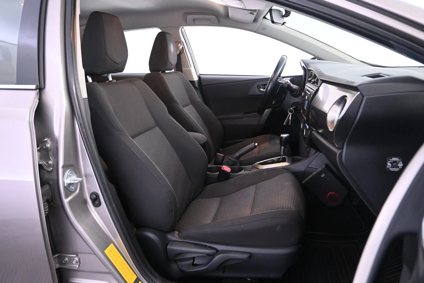 Car Image - Plq1VAdoTmQF0NQ8HYAeH