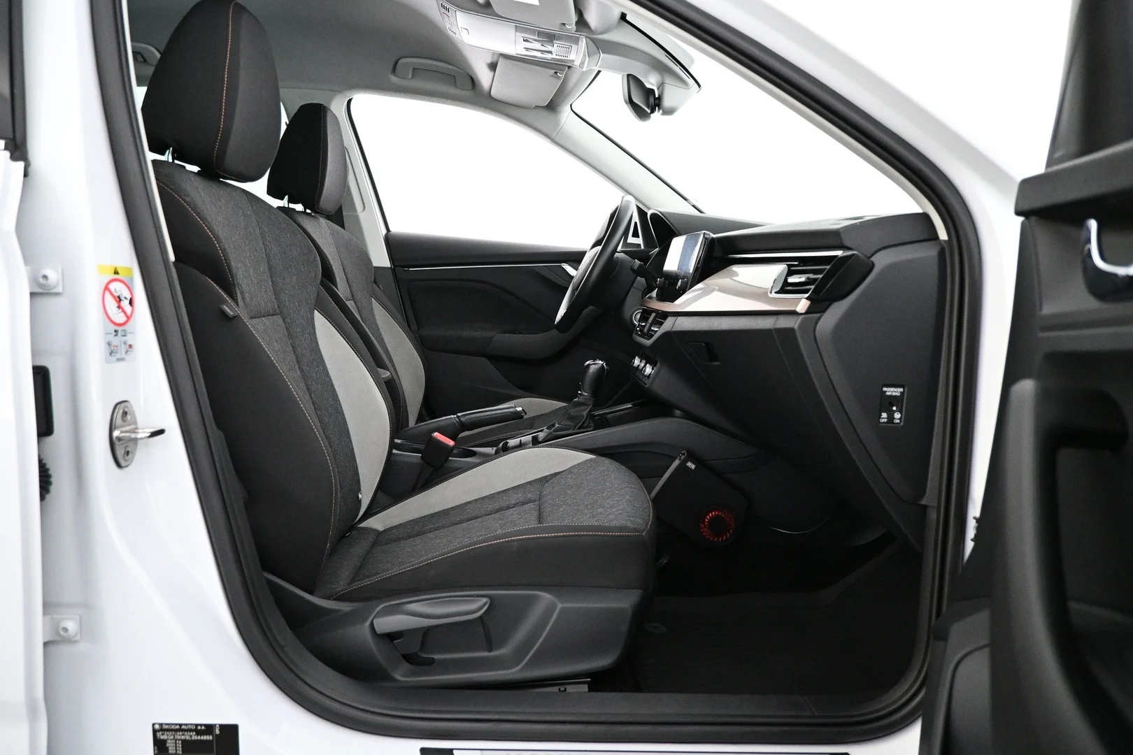 Car Image - PlurHUdh6yyiel85ELeKY