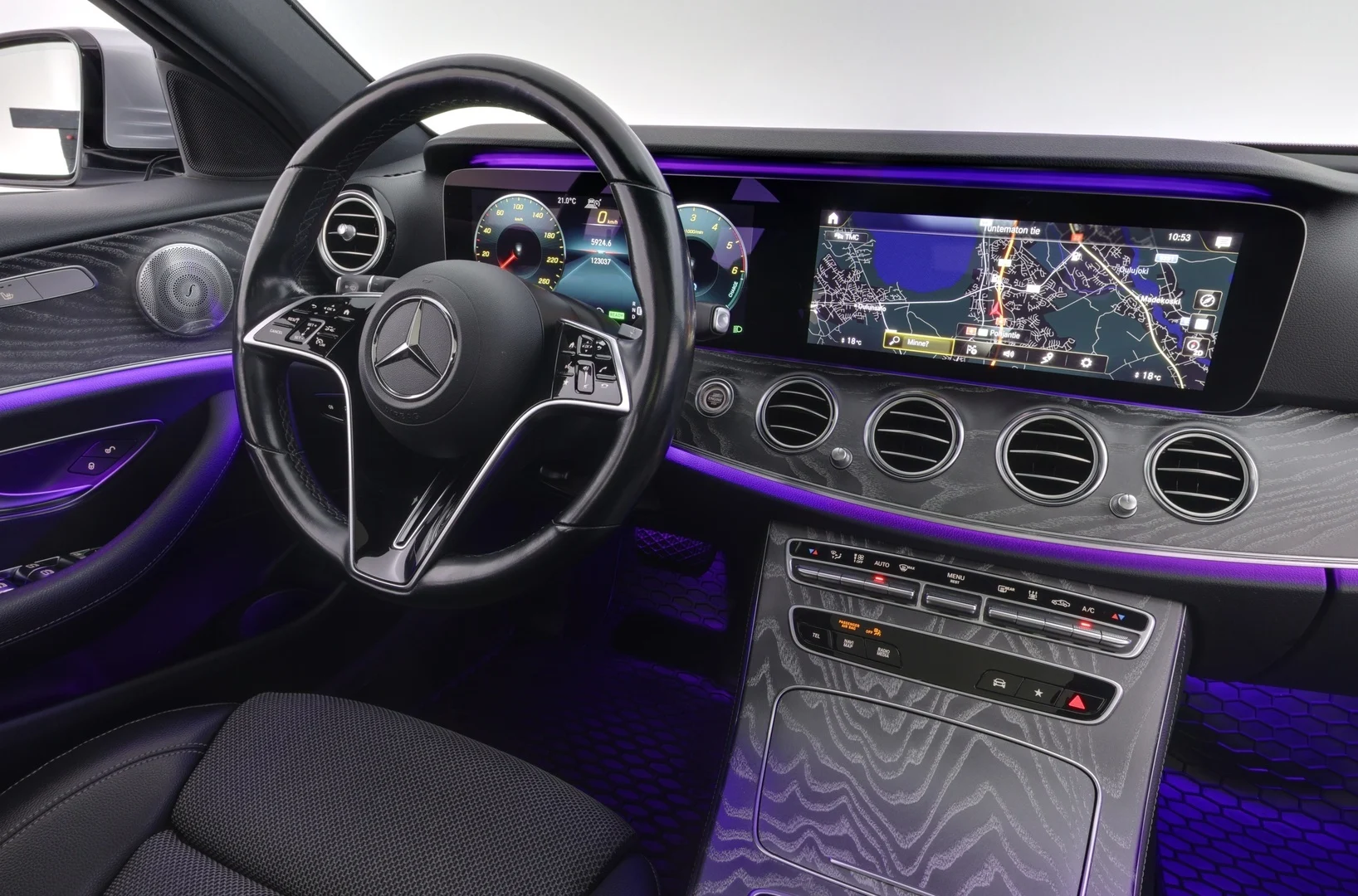 Car Image - 1IfMRQuouA5DKV6YbEFBLR
