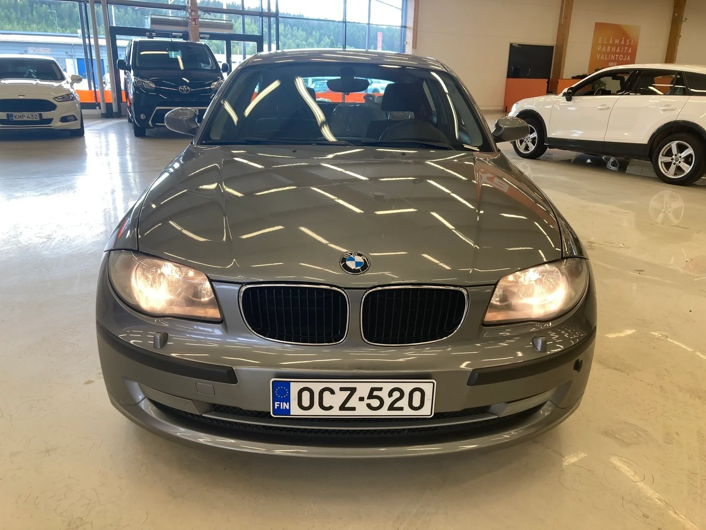Car Image - 17mRKy1hlgkmXzBNQA96Yf