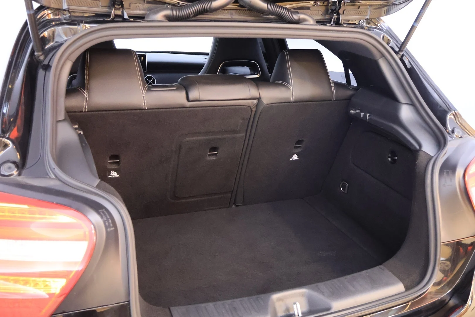 Car Image - 4EOeFlVwTrnPWrHLPXLN25