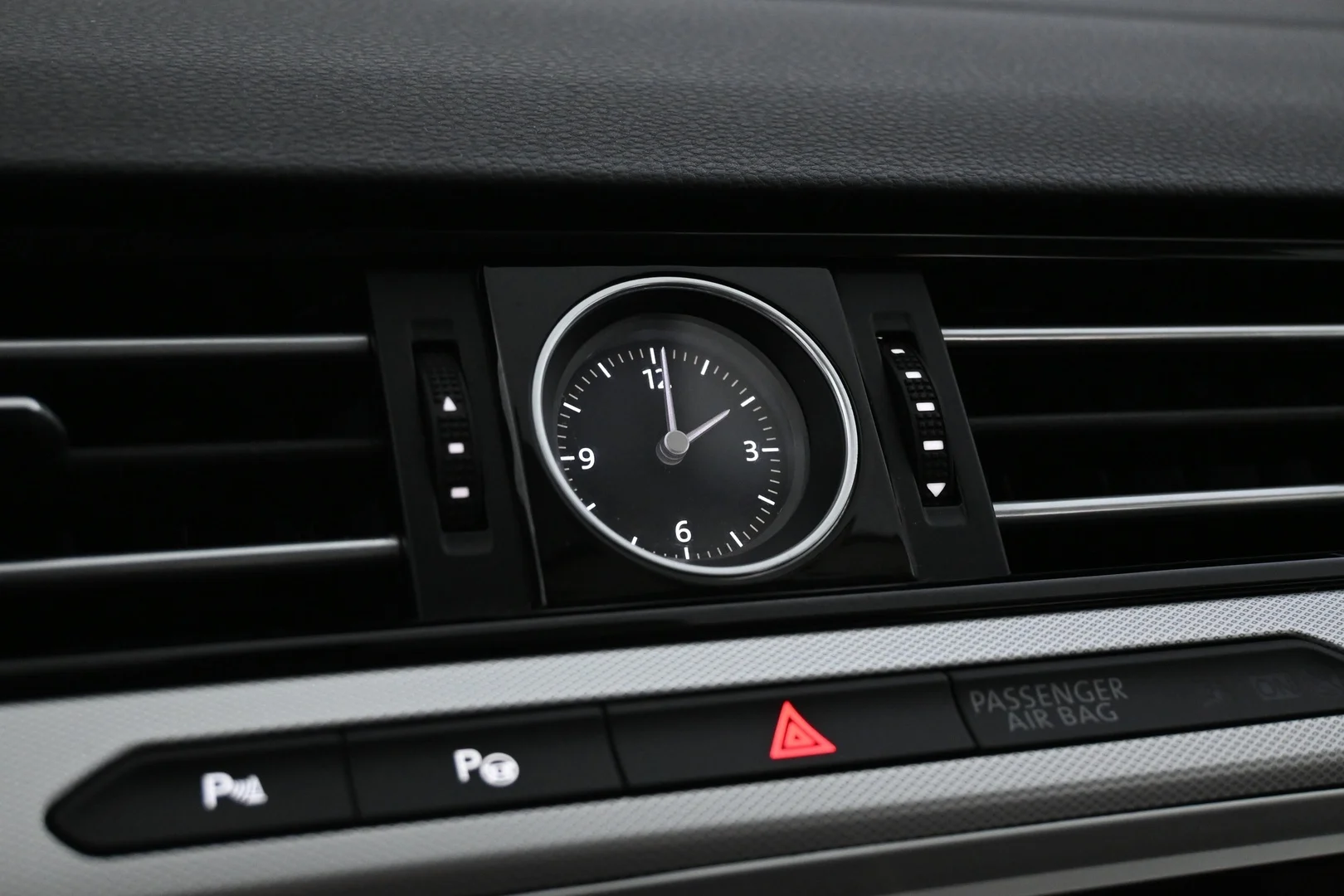 Car Image - 1hdjWm7kTYyUF1vHmXqQly